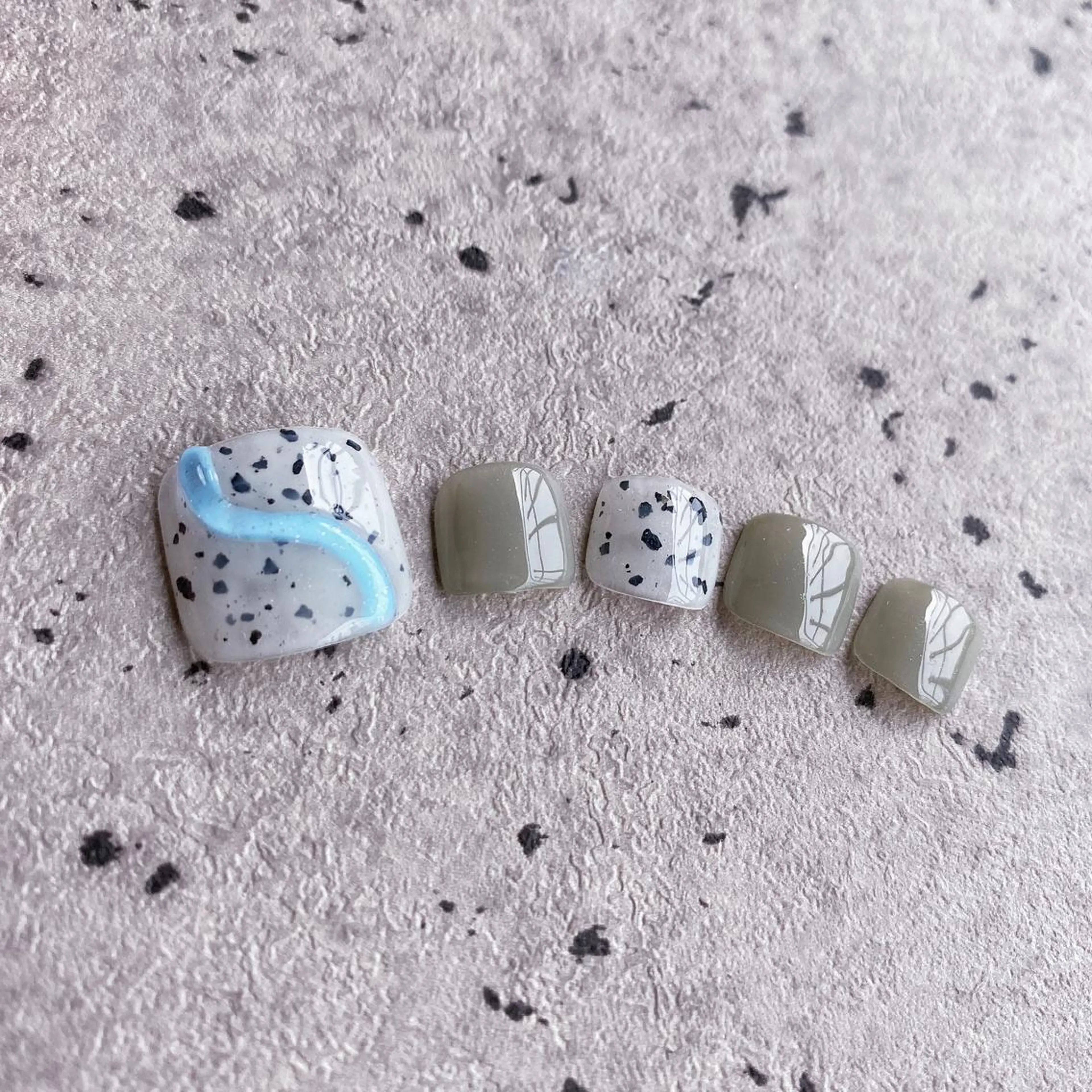 ネイル アートネイル オーロラネイル フットネイル ジェルネイル ニュアンスネイル To Me Nail所属・🩵 mei🩵のネイルデザイン