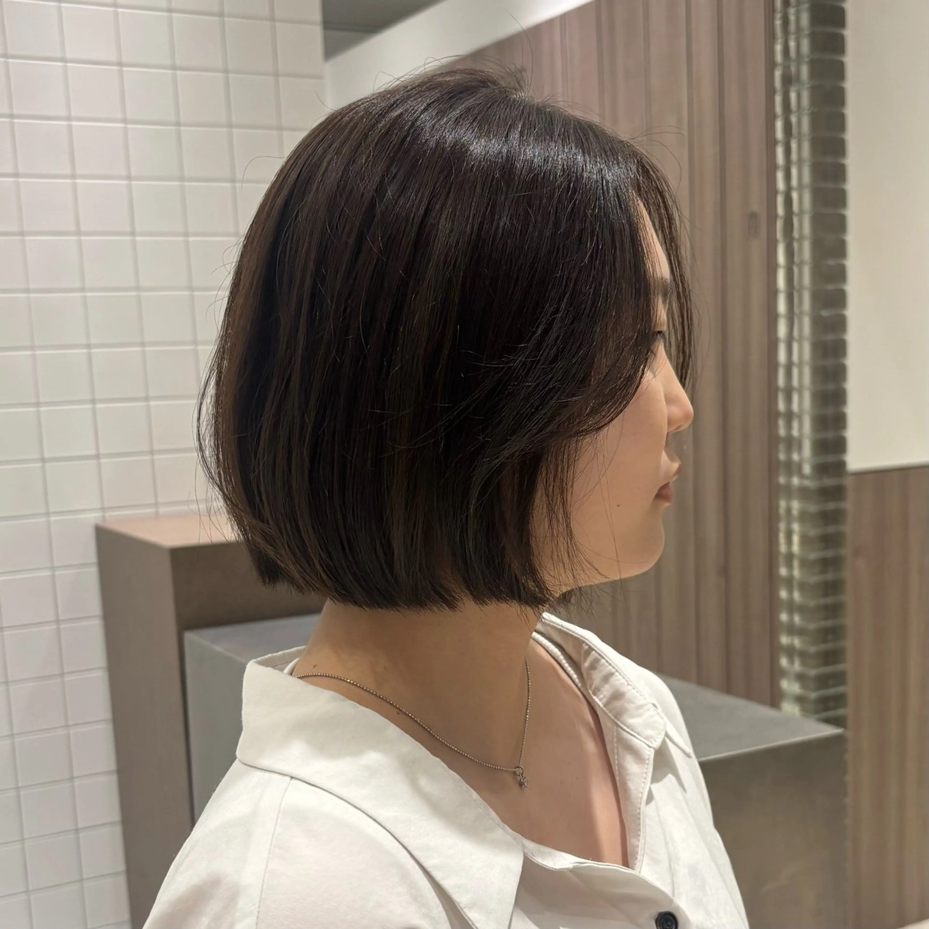 ショート カラー グレージュ ボブ カット ヘアカラー トリートメント 久力琴音''透明感 カラー''アレンジのヘアスタイル