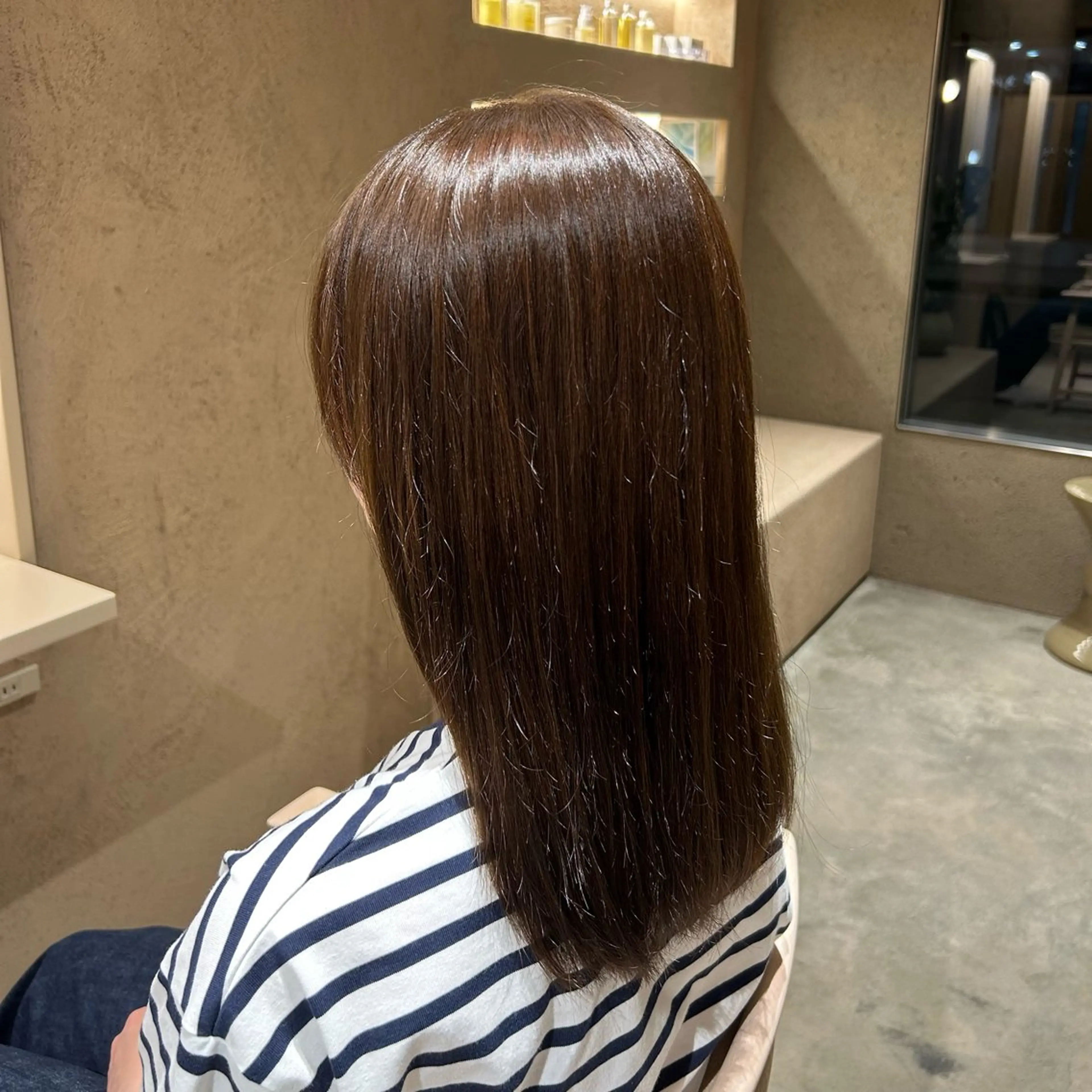 カラー アベ コハルのヘアスタイル
