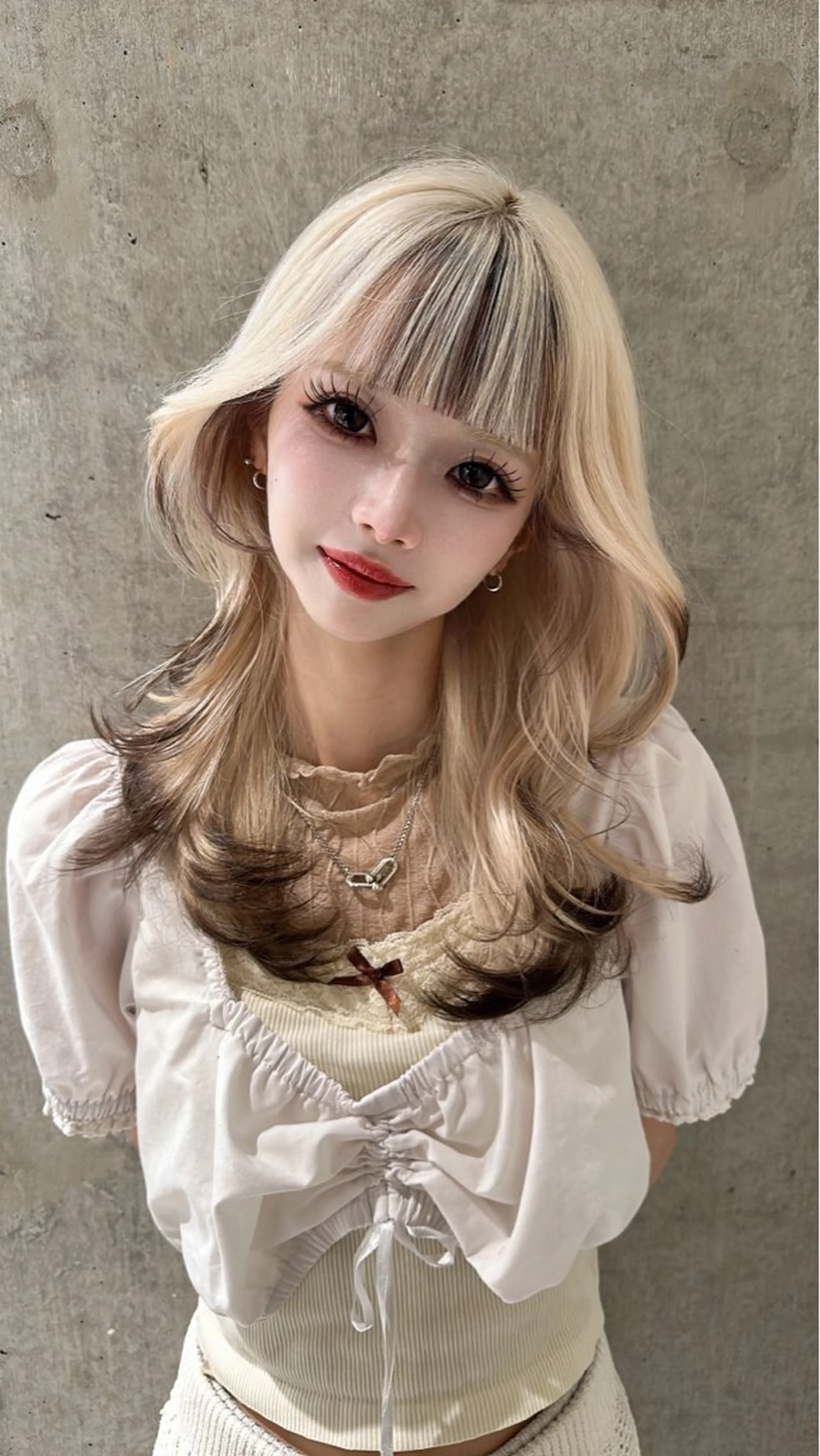 ロング ヘアカラー トリートメント 名古屋ムラ修正 ハイトーンのヘアスタイル