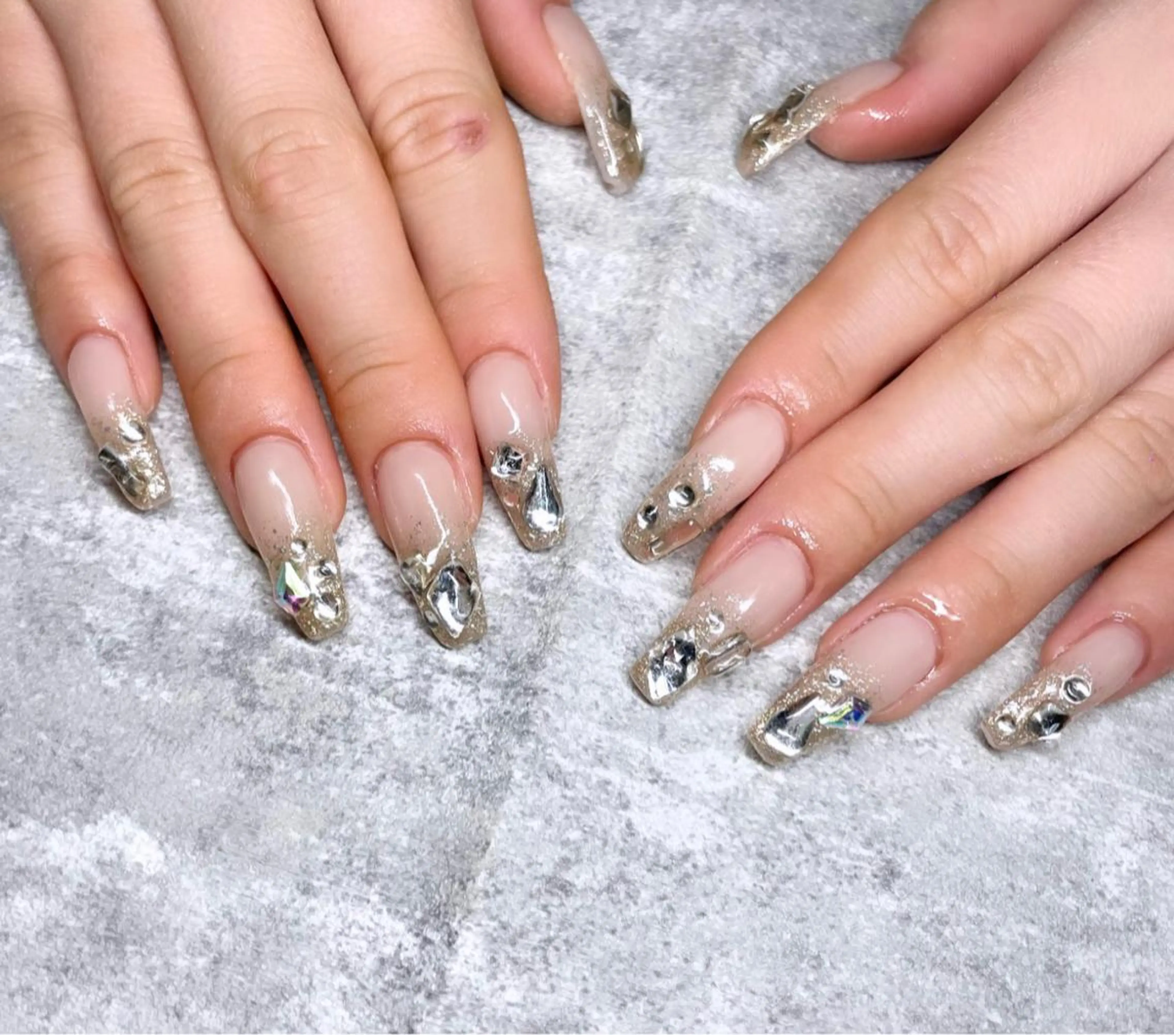 ネイル フットネイル フレンチネイル ジェルネイル 韓国ネイル マグネットネイル ハンドネイル nail salon fee（フィー）のネイルデザイン