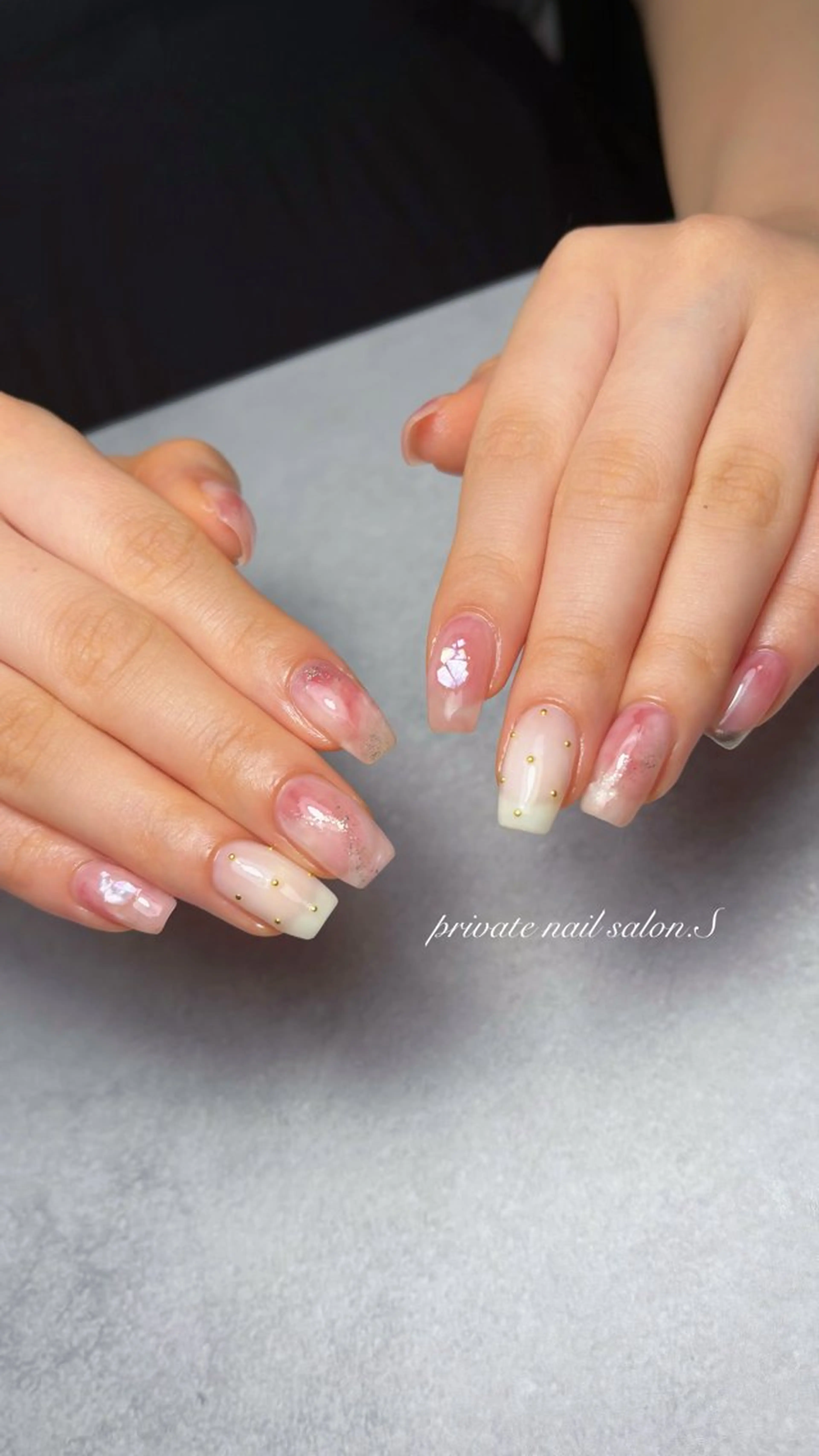 ネイル ジェルネイル 持ち込み ニュアンスネイル スカルプネイル ハンドネイル 関山 志乃のネイルデザイン