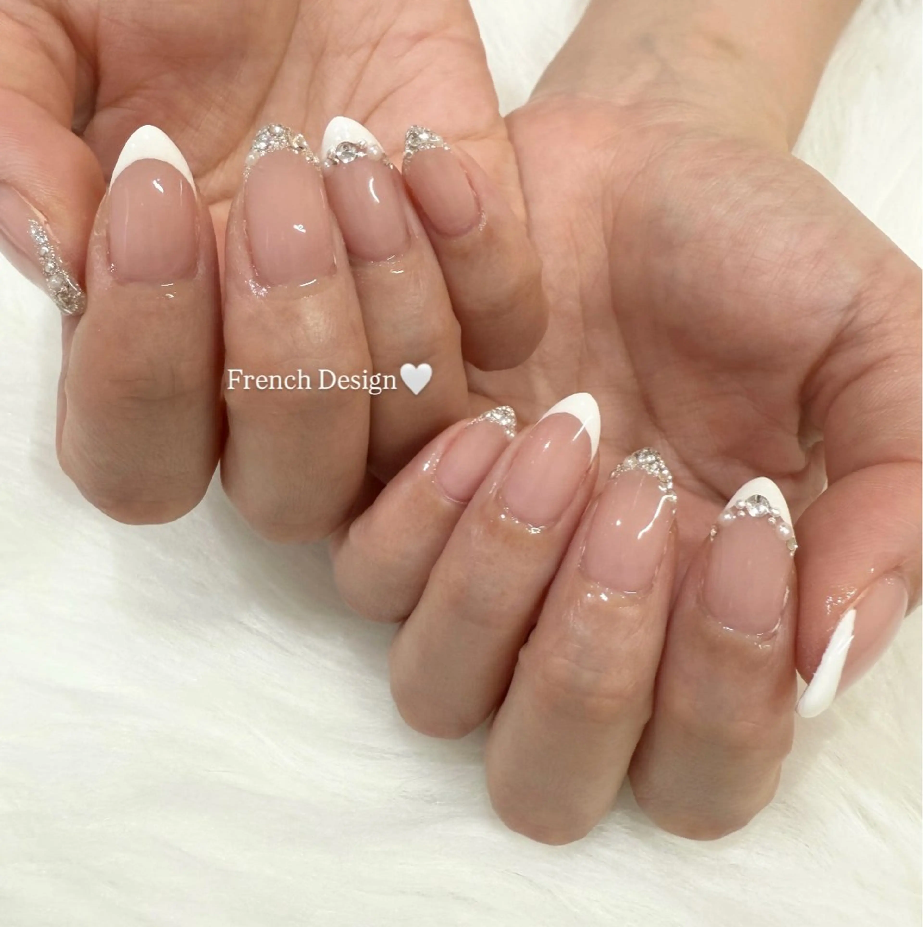 ◎期間限定価格◎《オフなし》【Hand】フレンチネイル［ベースカラー有］ ※写真撮影必須 / お支払いは現金のみ※の写真