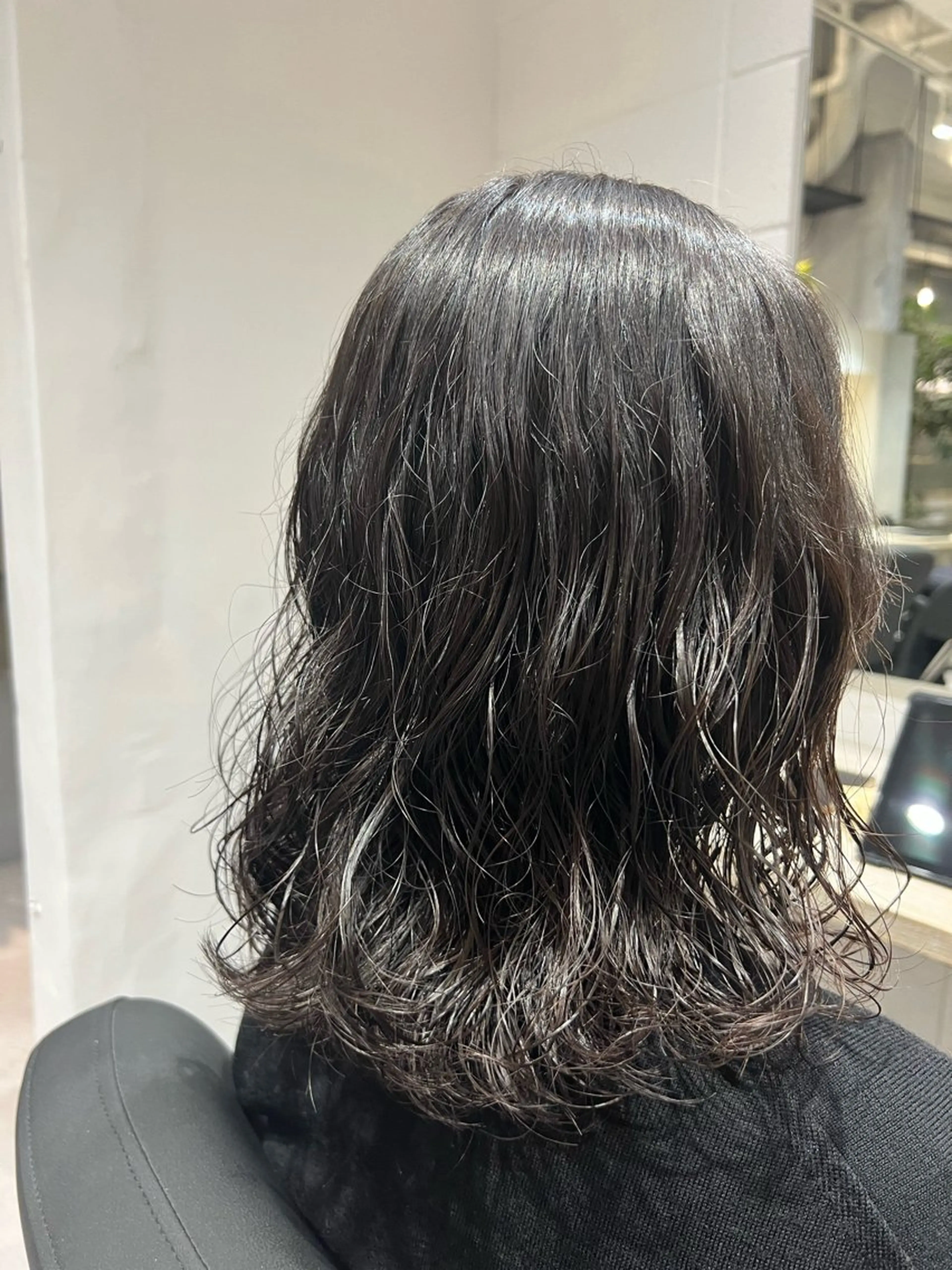 ミディアム パーマ 【パーマ満足度No. 1🥇】宮脇 大樹のヘアスタイル