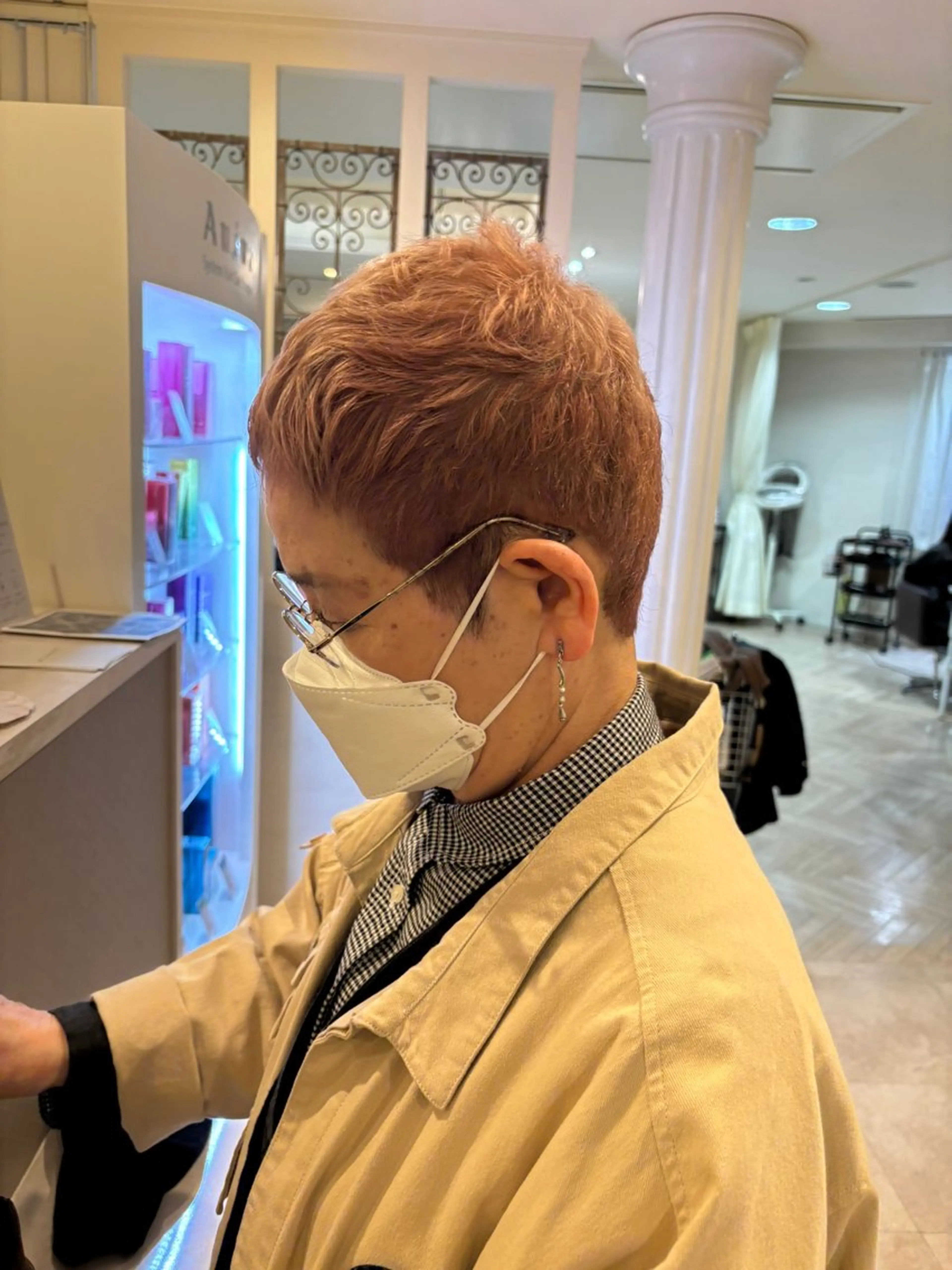 ショート ヘアカラー 髪質改善サロンLOUIMADNA栄店所属・🌈縮毛矯正特化 杉浦　夏生のヘアスタイル