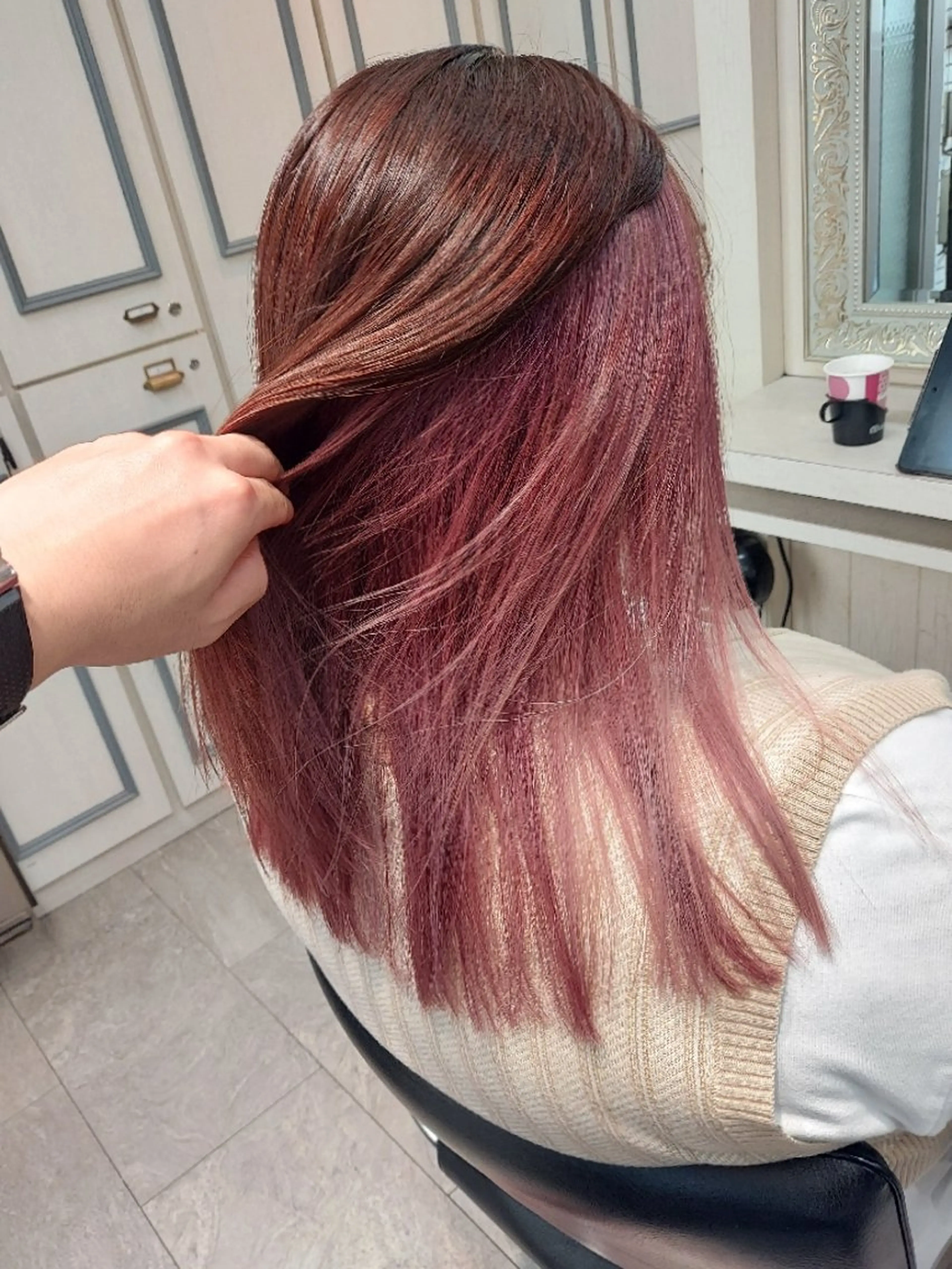 ロング カラー インナーカラー ピンクカラー ヘアカラー トリートメント grow上野御徒町【グロウ】所属・ブリーチ・ハイトーン 特化🎉内山のヘアスタイル