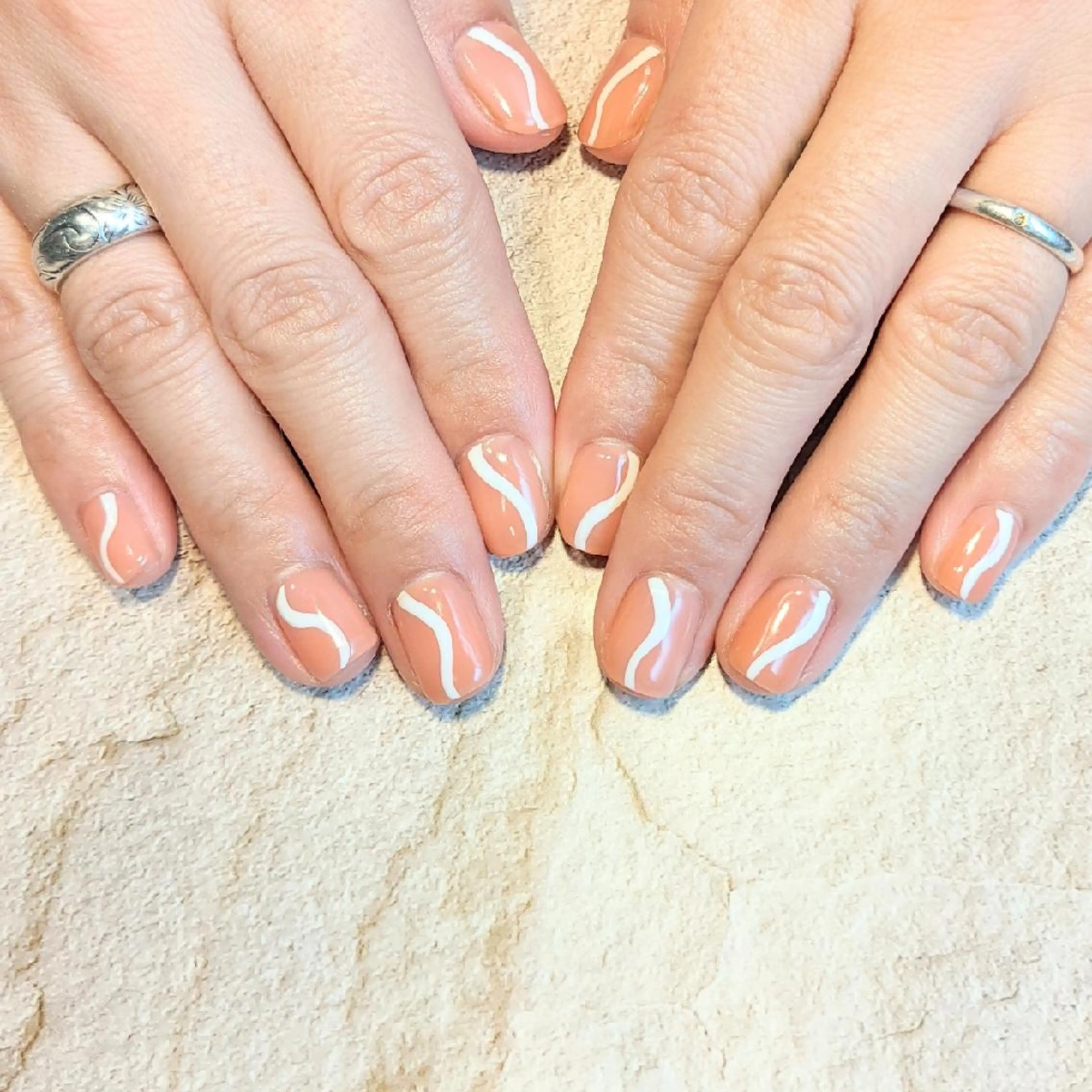 ネイル ｱｲﾗｯｼｭ ﾈｲﾙ ｻﾛﾝ つけるのマツエク・マツパデザイン