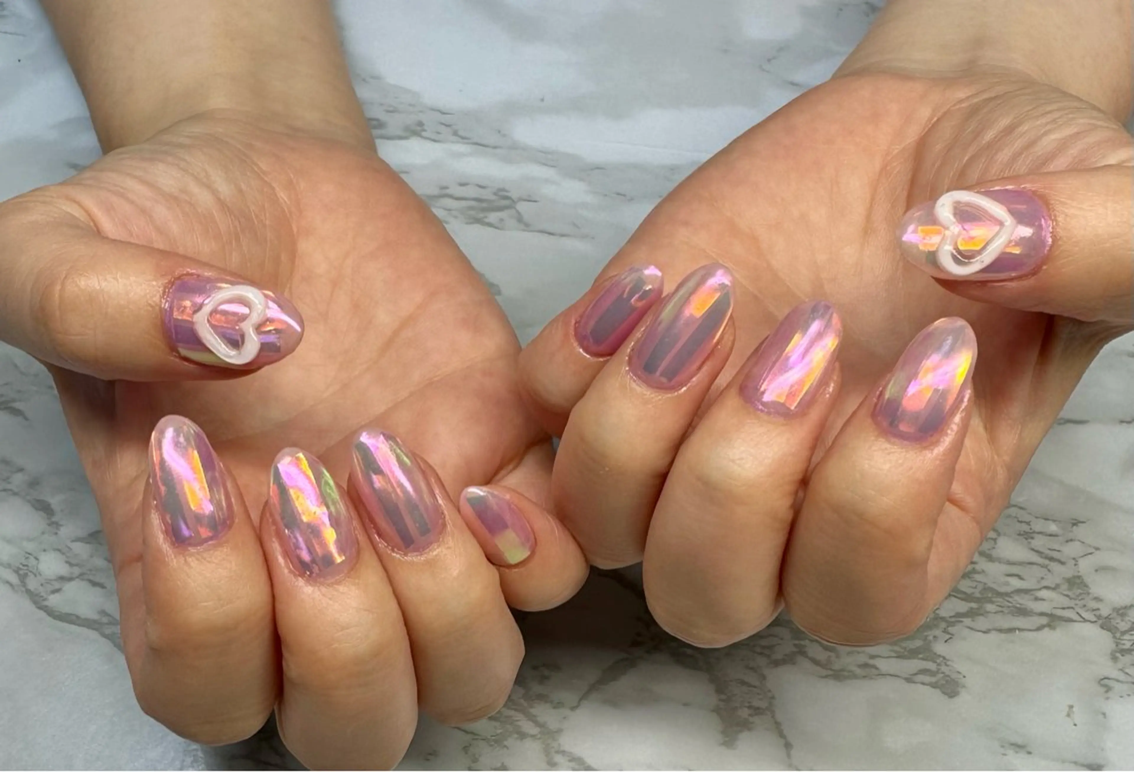 ネイル オーロラネイル ハート ピンク 夏ネイル M.N_ nailのネイルデザイン