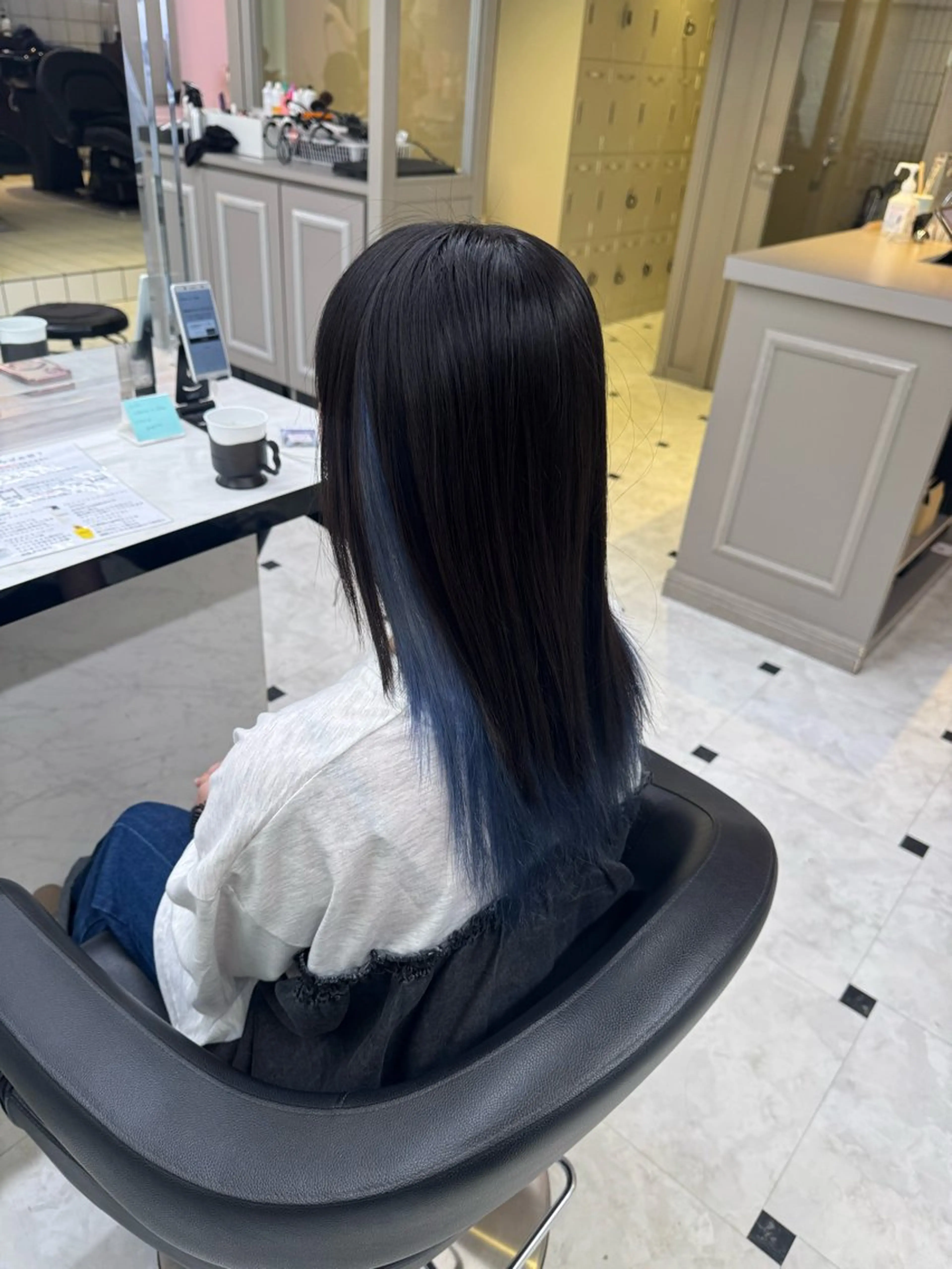 セミロング カラー ヘアアレンジ インナーカラー ヘアカラー 🥀レイヤー×ハイト ーントレンドヘア🥀のヘアスタイル