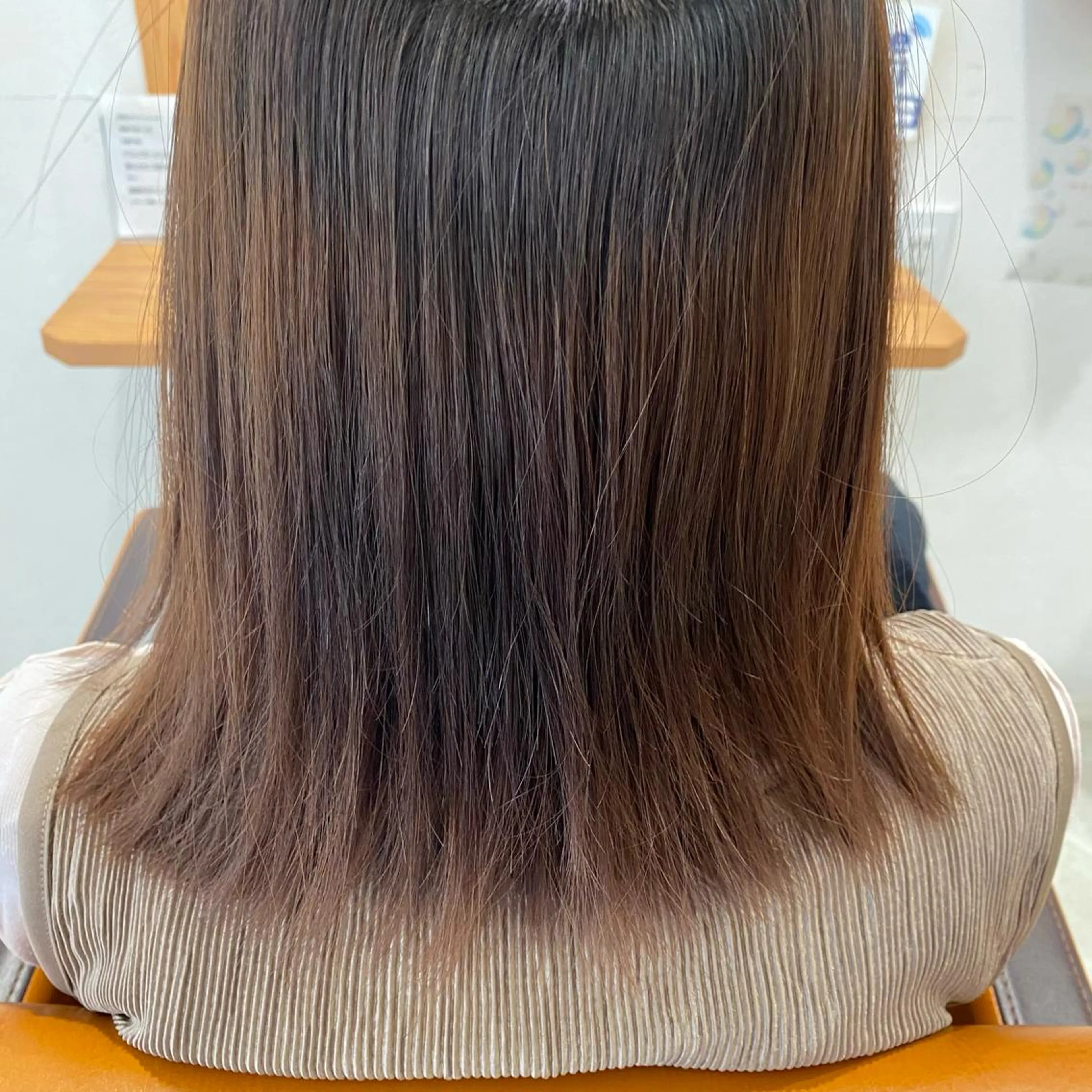 ミディアム 猪股 華乃のヘアスタイル