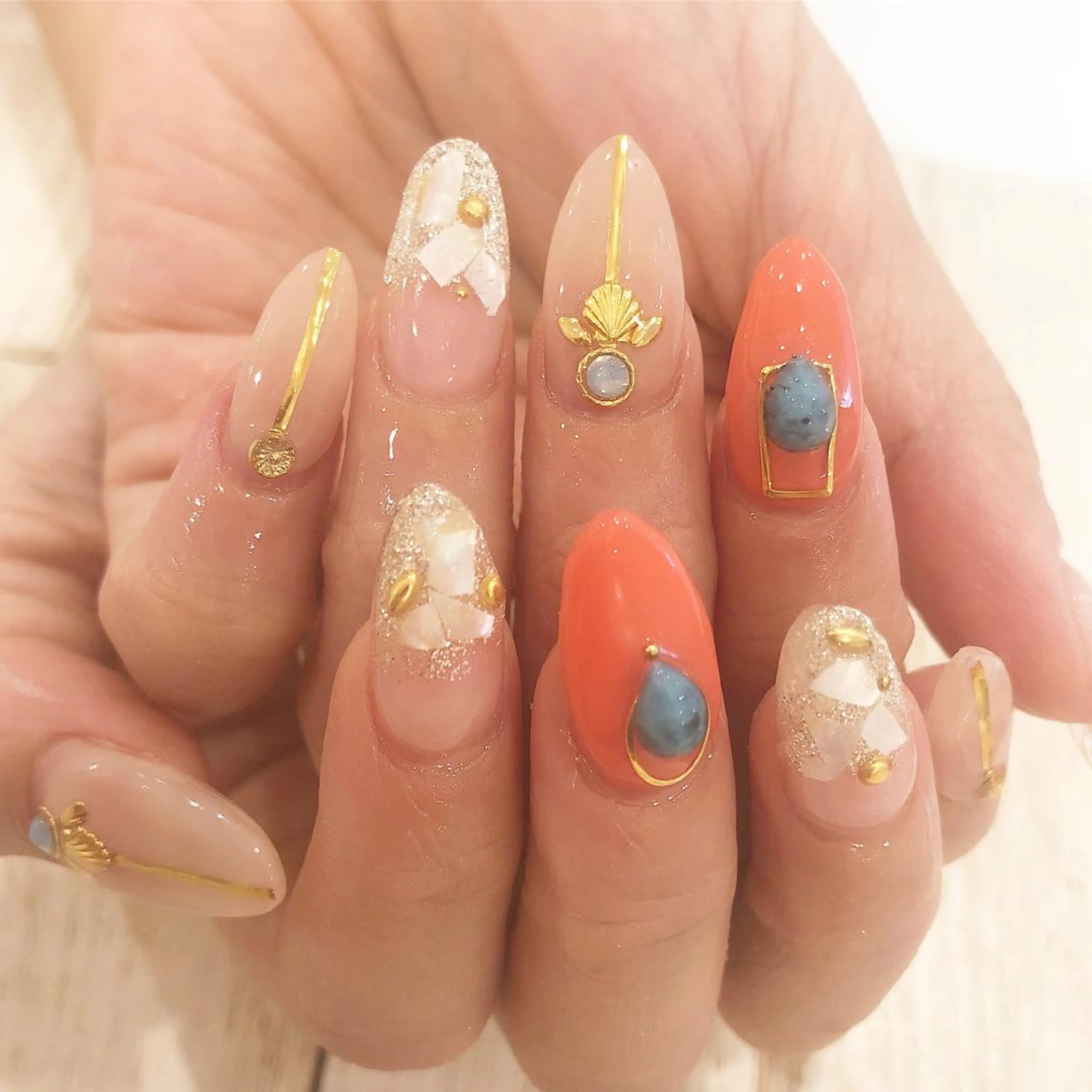 ネイル nailstudio ′ecole所属・nailstudio ′ecoleのネイルデザイン