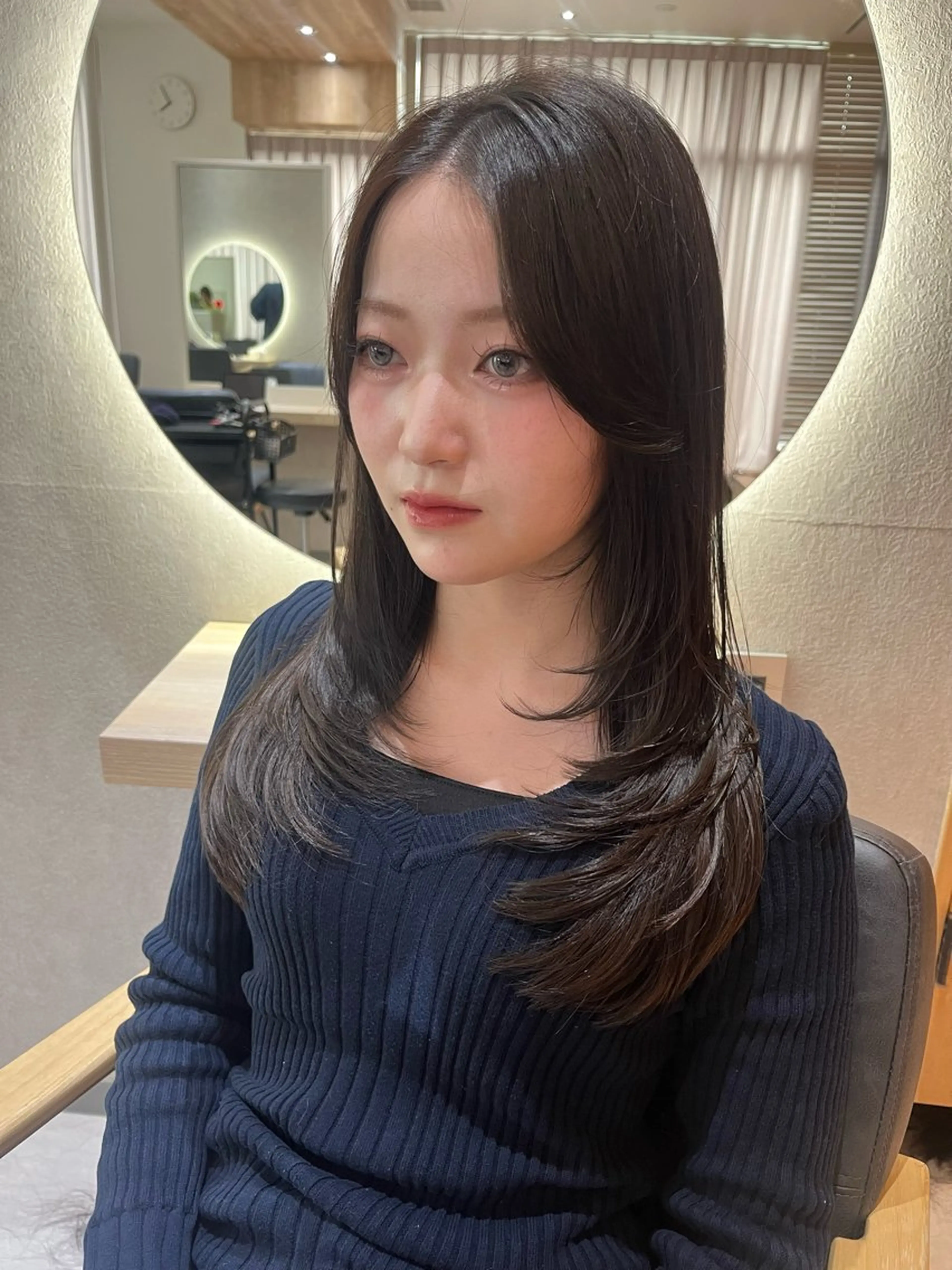 ロング カット ヘアカラー トリートメント 韓国レイヤー／顔周り ／ブリーチことこのヘアスタイル