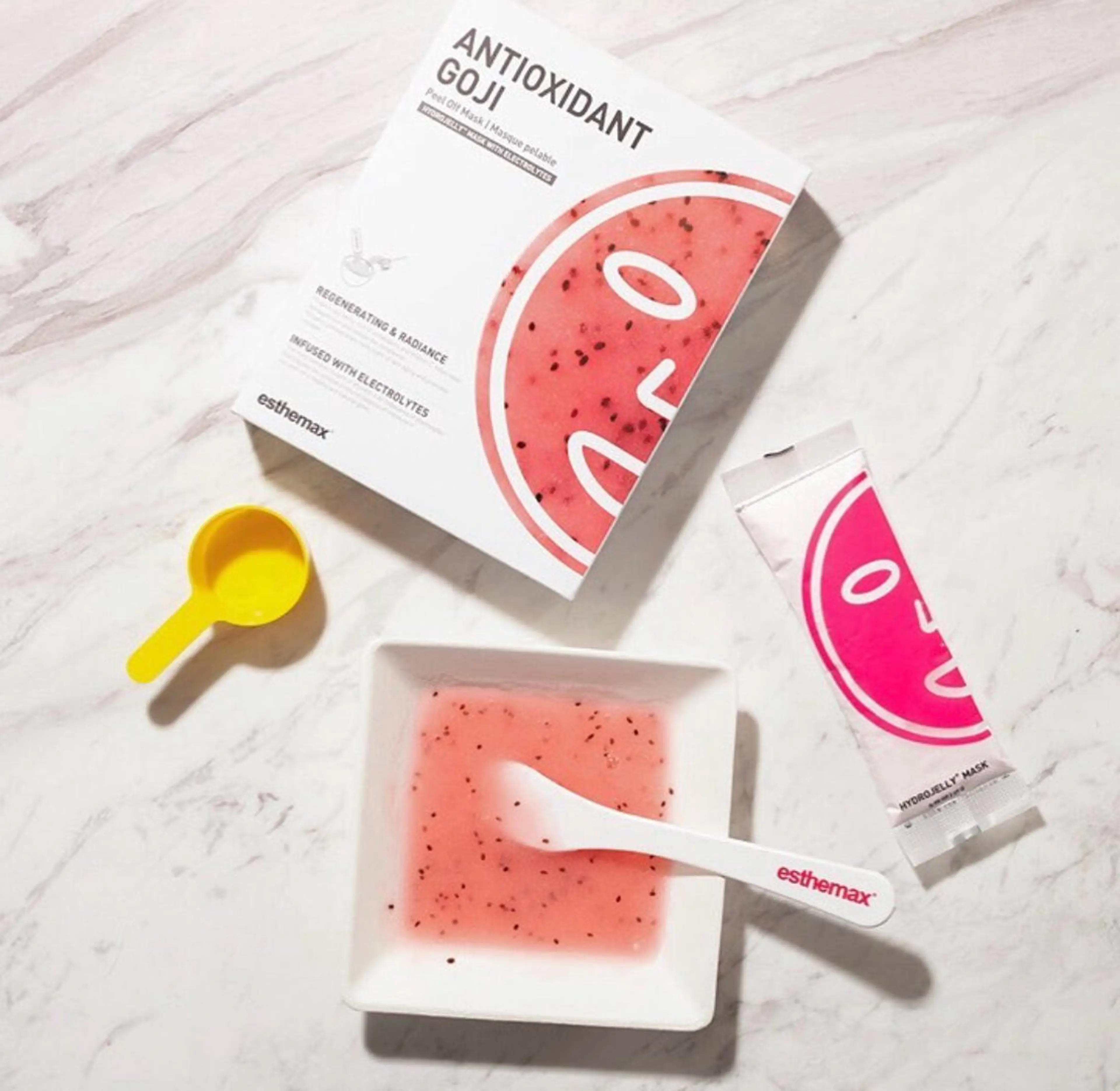 E.🦩🕊️🦒 RIKAのマツエク・マツパデザイン