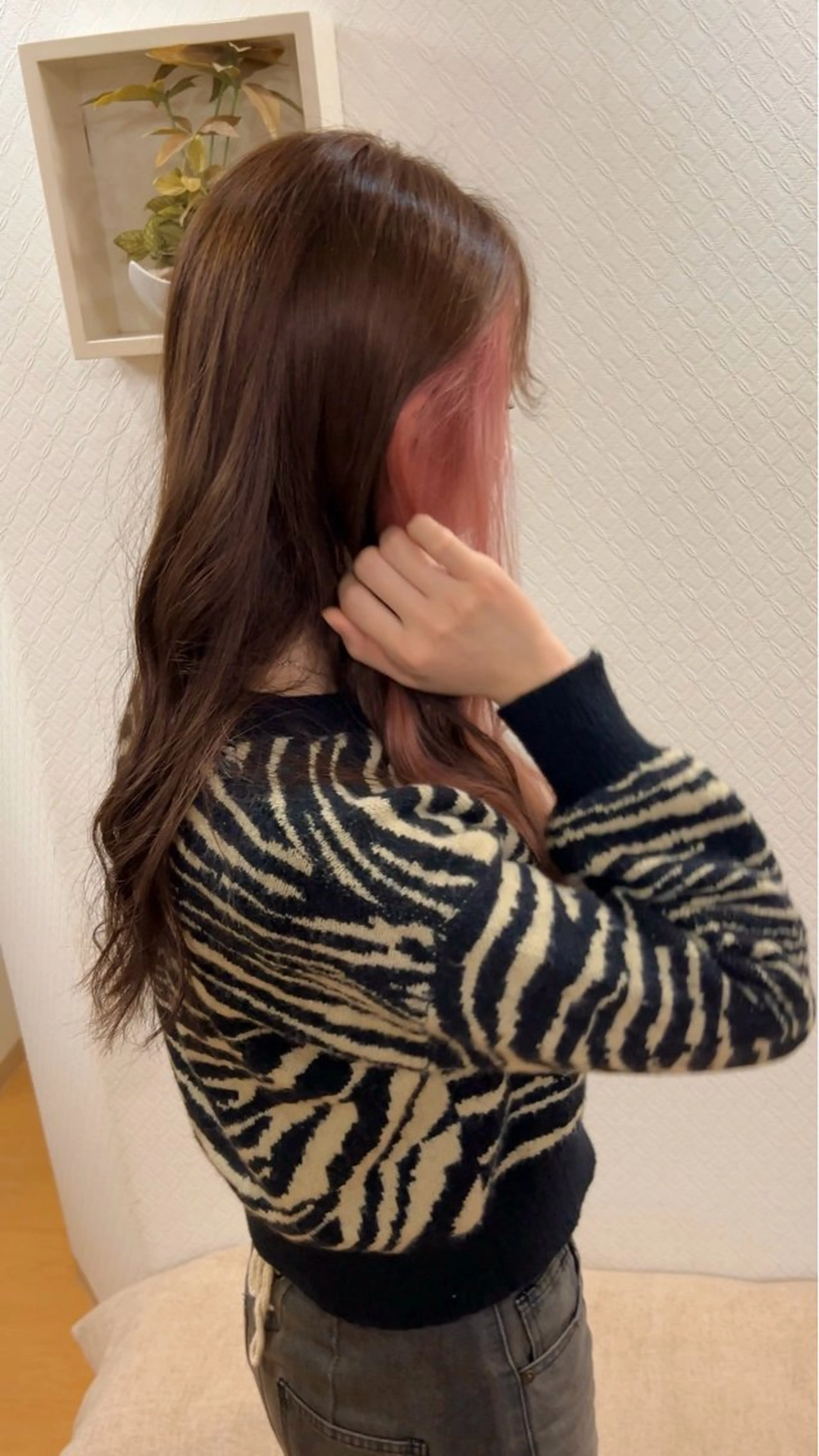 イヤリングカラー（ポイントブリーチカラー）の写真