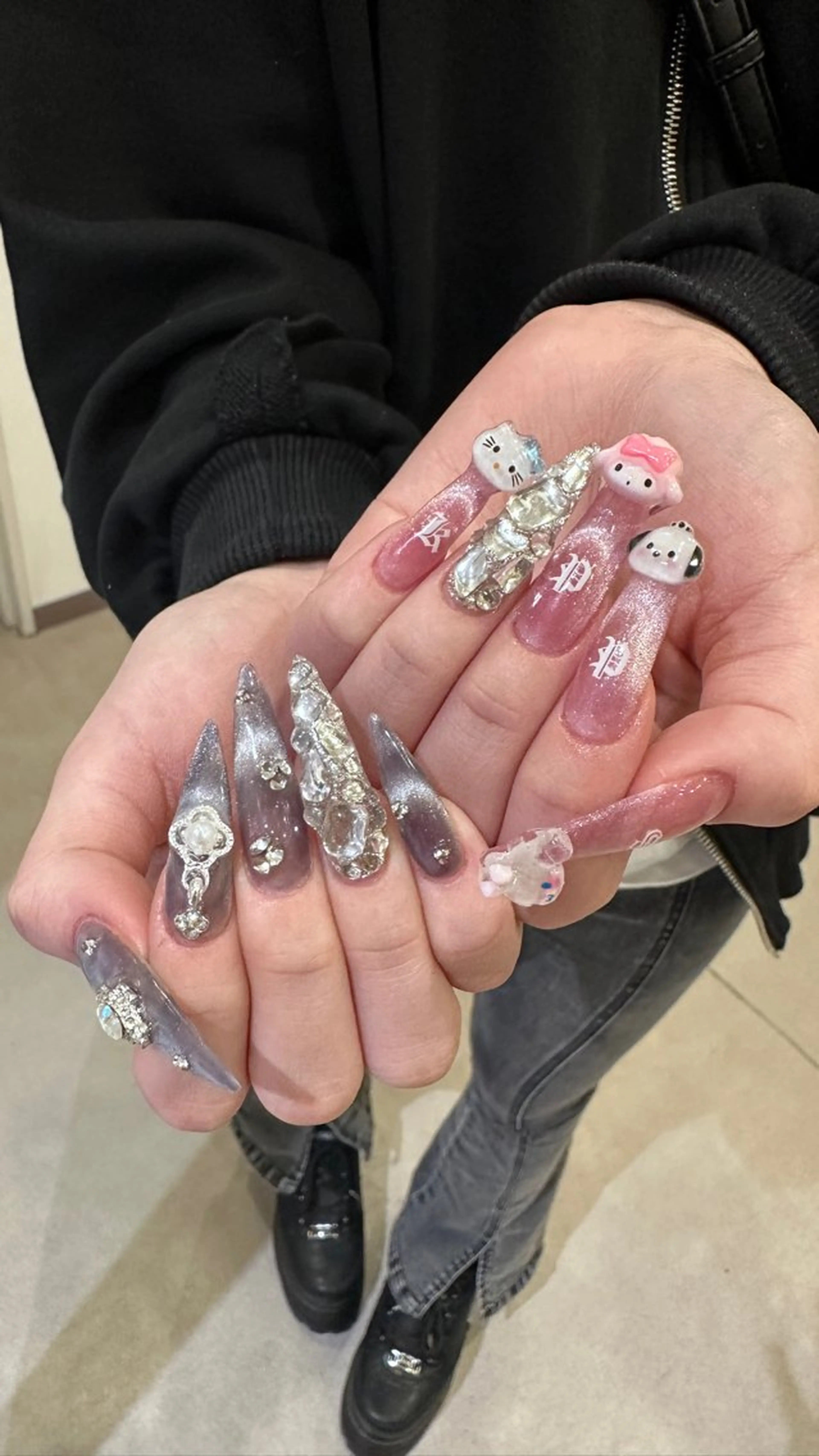 ネイル ハンドネイル 👽個性派ネイル🎀 komachiのヘアスタイル