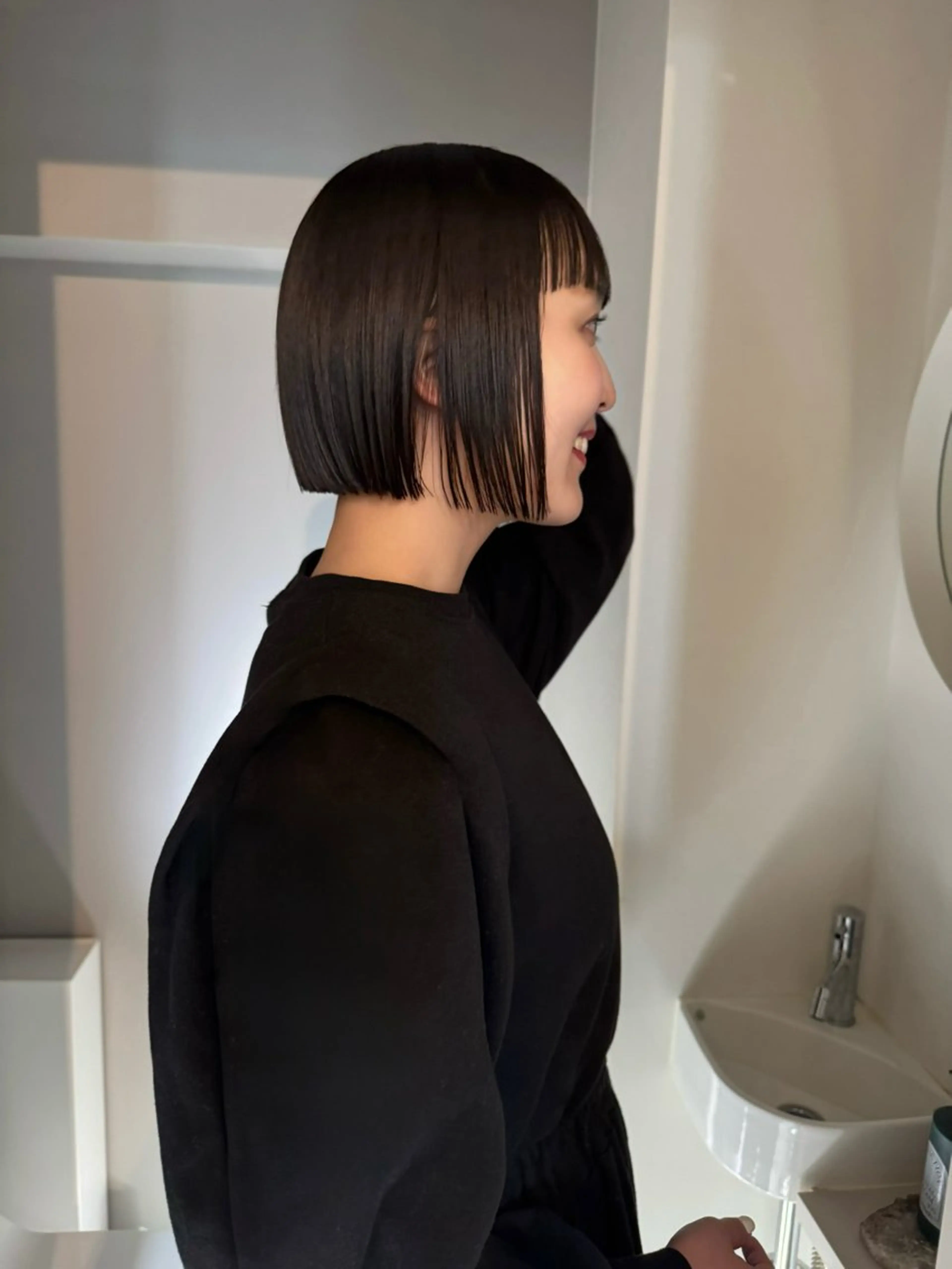 ミディアム カラー ヘアアレンジ 切りっぱなしボブ ボブ mina 🌷のヘアスタイル