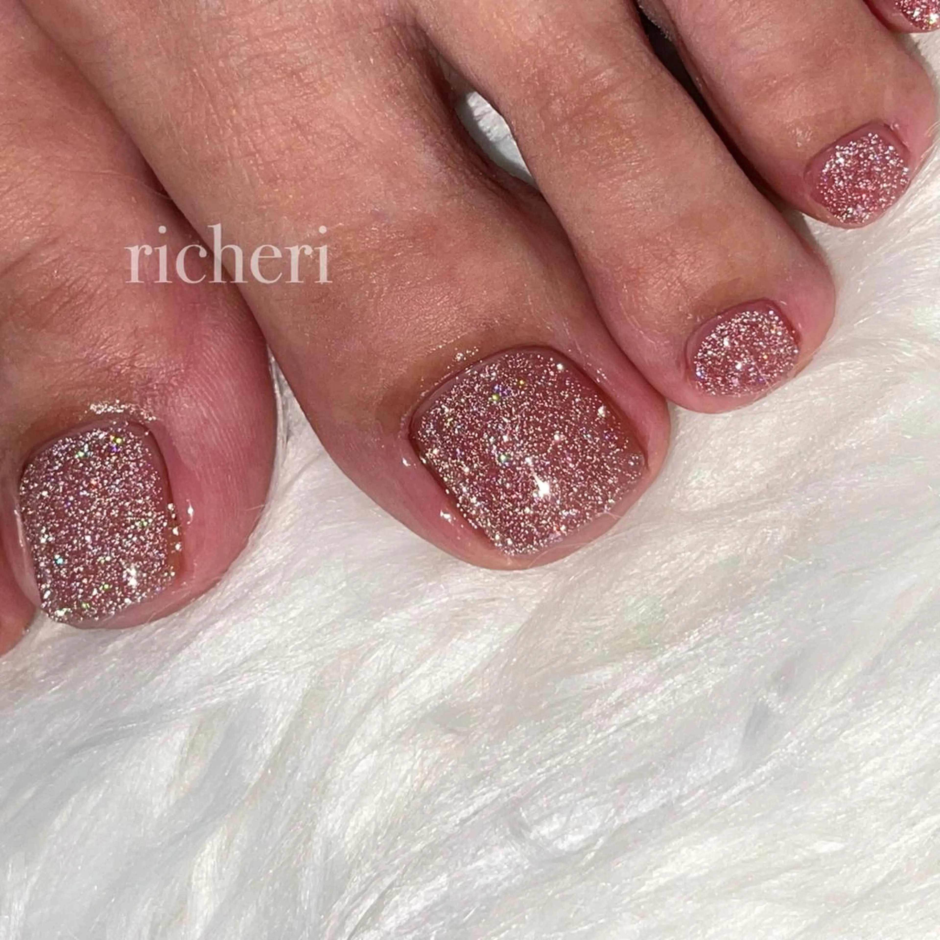 セミロング ネイル フットネイル richeri beautyのエステ・リラクイメージ