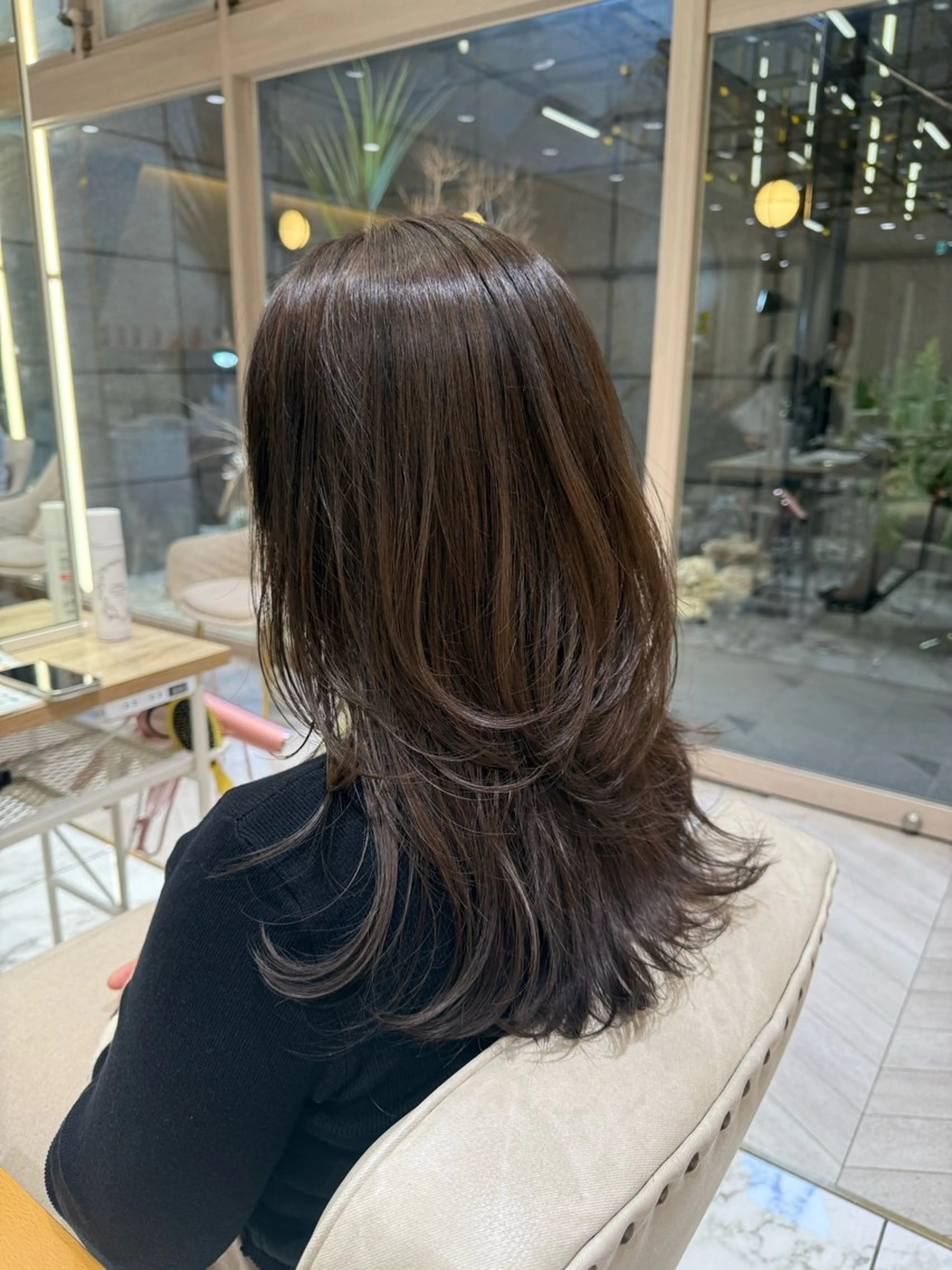 セミロング レイヤーカット hina☺︎ 髪質改善/ストレートのヘアスタイル