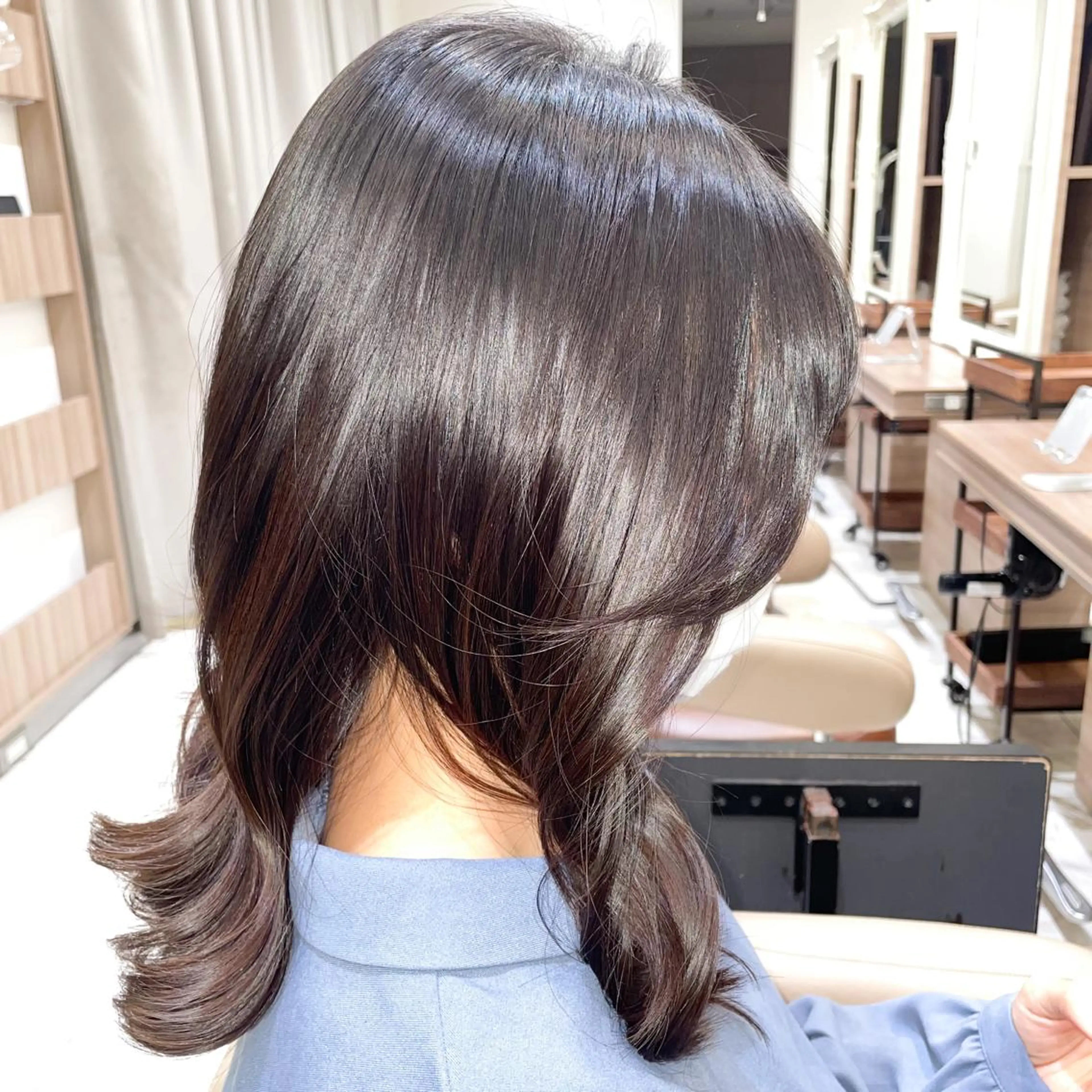 セミロング Aujuaソムリエ/ HARUNO/艶髪のヘアスタイル