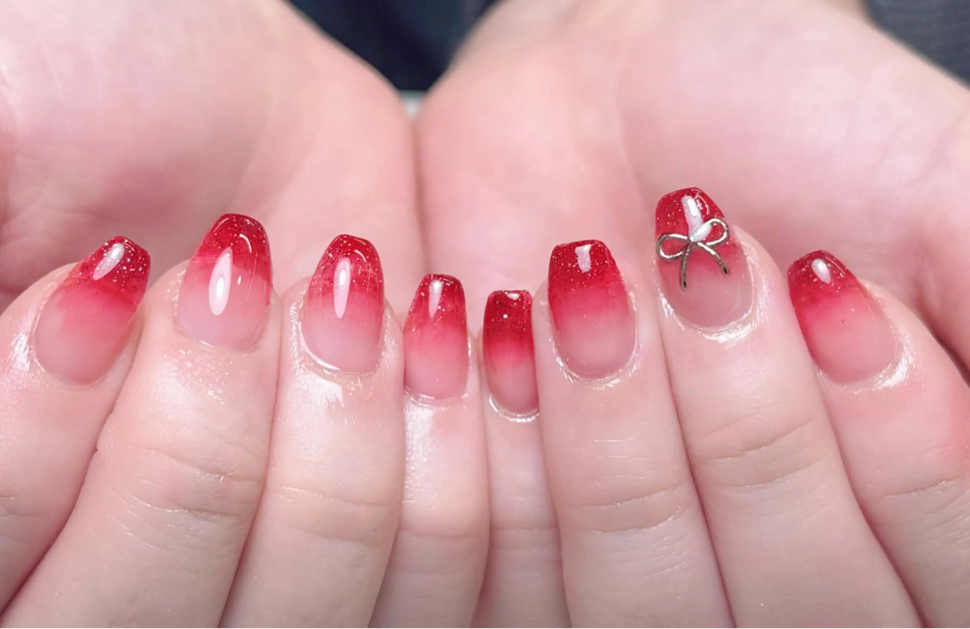 ネイル チークネイル 長さ出し フレンチネイル グラデーション キラキラネイル 中野駅から2分 MEO NAILのネイルデザイン