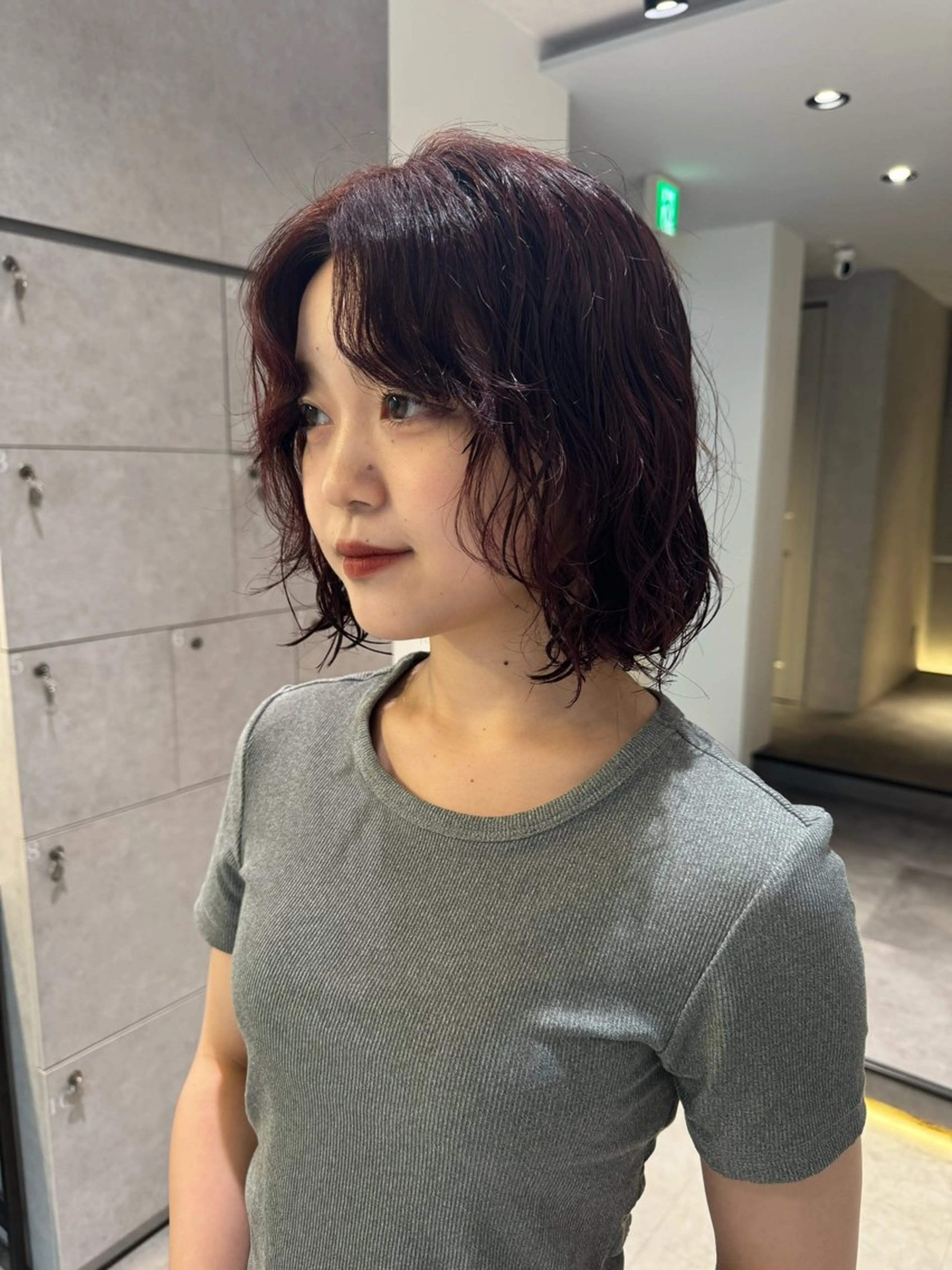 ショート カラー パーマ カット ヘアカラー パーマ Qin shaire salon 原宿所属・🌿パーマ/ボブ/ レイヤー/Mikiのヘアスタイル