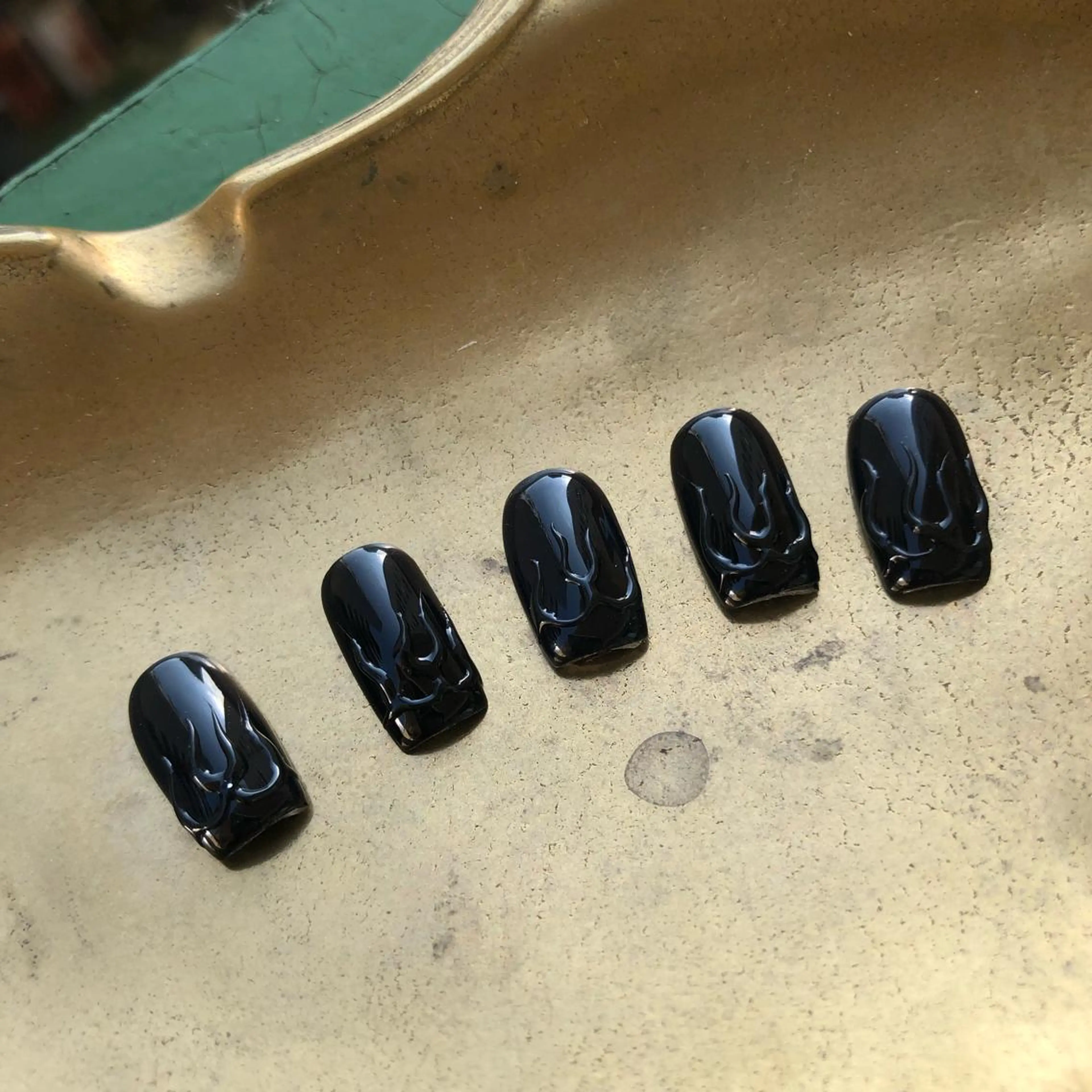 ネイル Nes.Nail所属・Miyagi Asamiのネイルデザイン