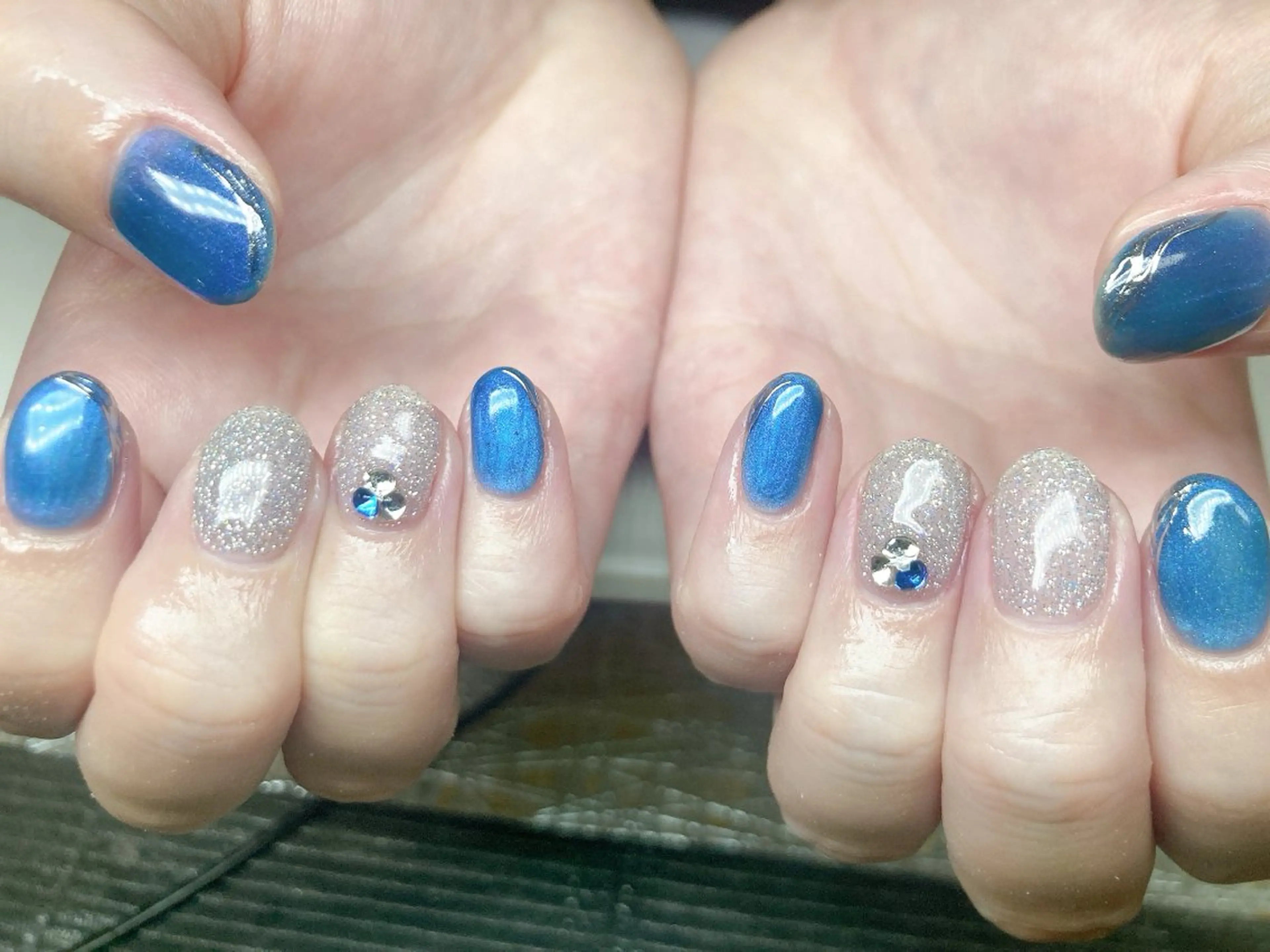 ネイル ECLAT エクラ所属・寺山 千鶴のネイルデザイン