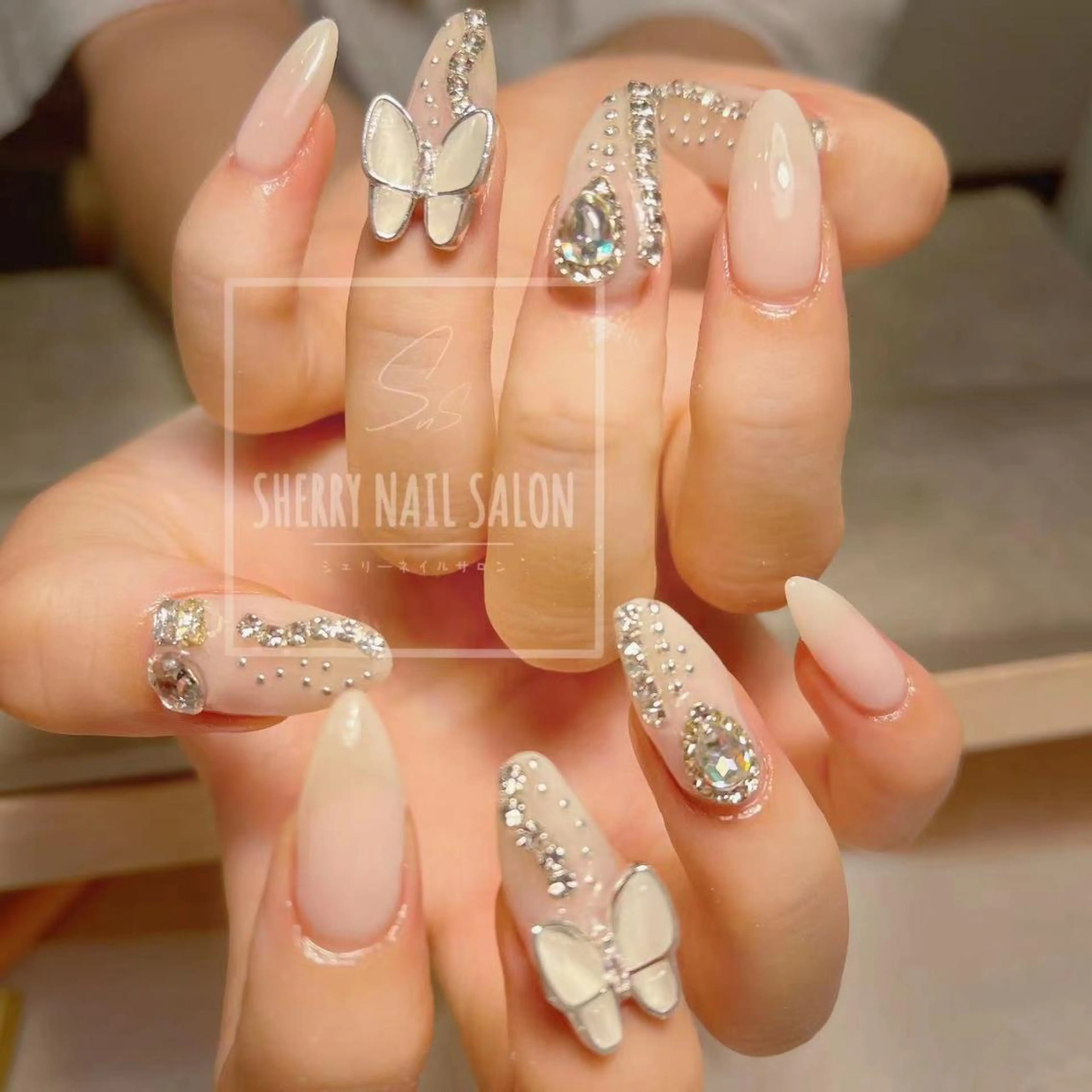 ネイル moe自宅ネイルサロン所属・萌 自宅ネイルサロンのネイルデザイン