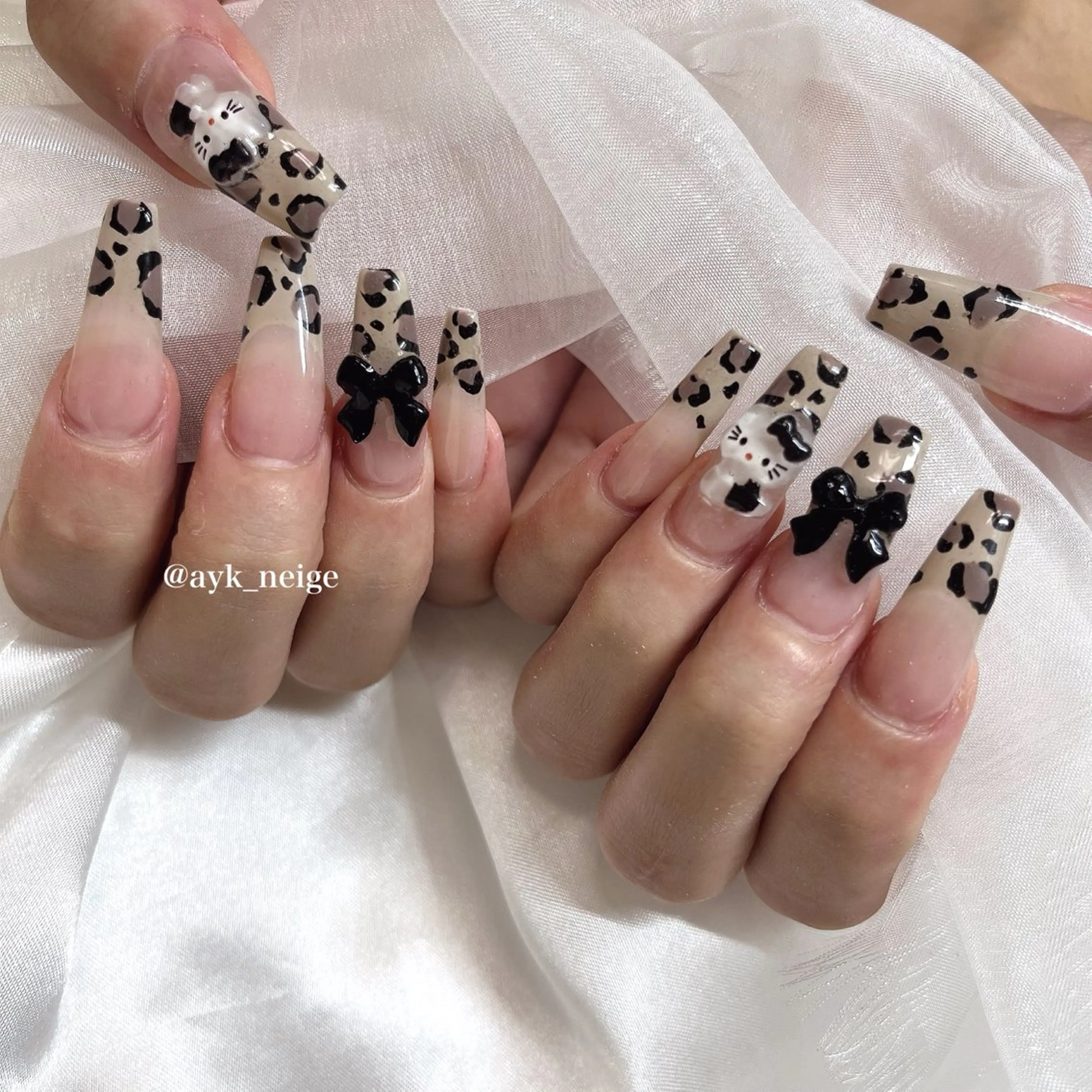 ネイル フットネイル フレンチネイル キラキラネイル 韓国ネイル マグネットネイル n'eige nail所属・大谷 綾香のネイルデザイン