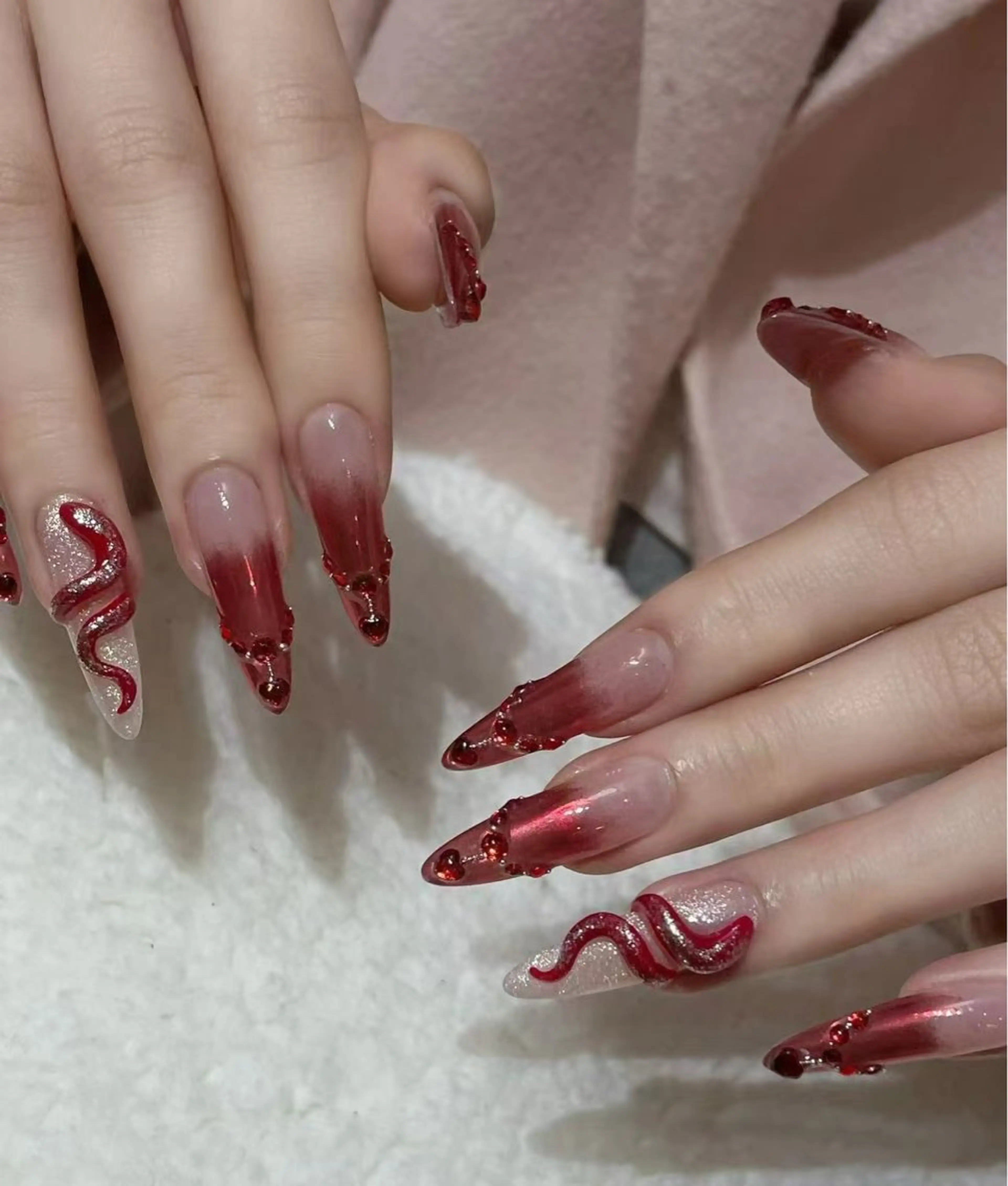 ネイル オーロラネイル フラワーネイル フットネイル フレンチネイル ジェルネイル ハンドネイル BabyYouMi nailのネイルデザイン