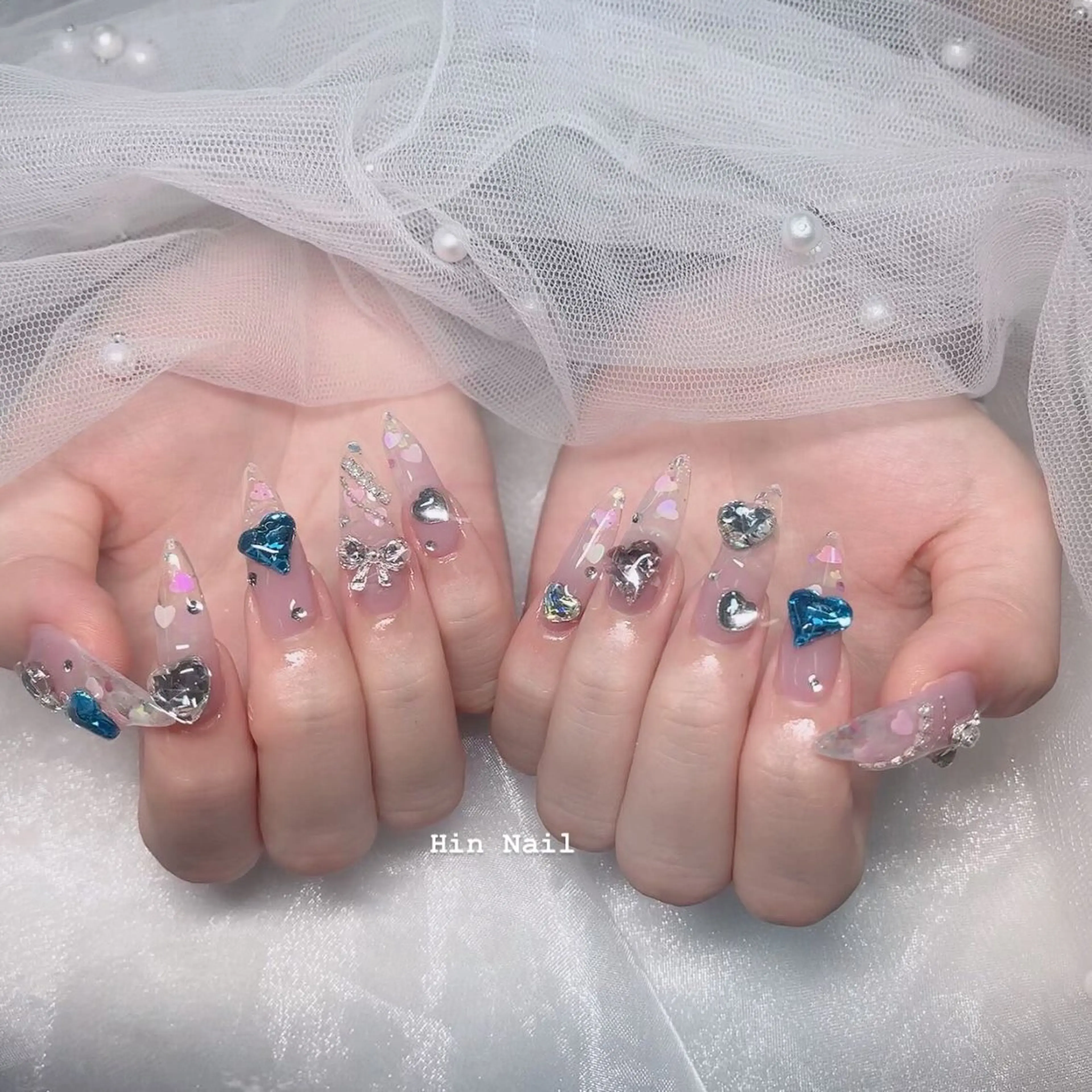 ネイル ハンドネイル Hin  Nail所属・Hin Nail Salonのネイルデザイン