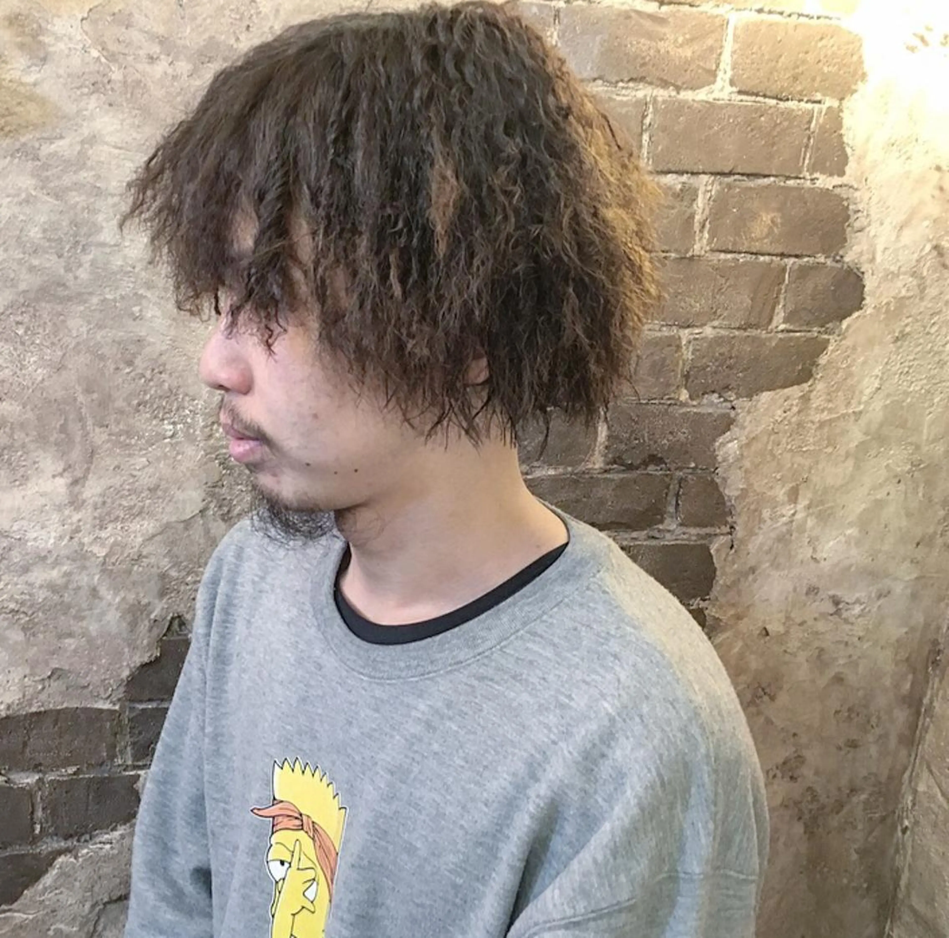 ショート メンズ ブリーチ、パーマ 西部笑のヘアスタイル