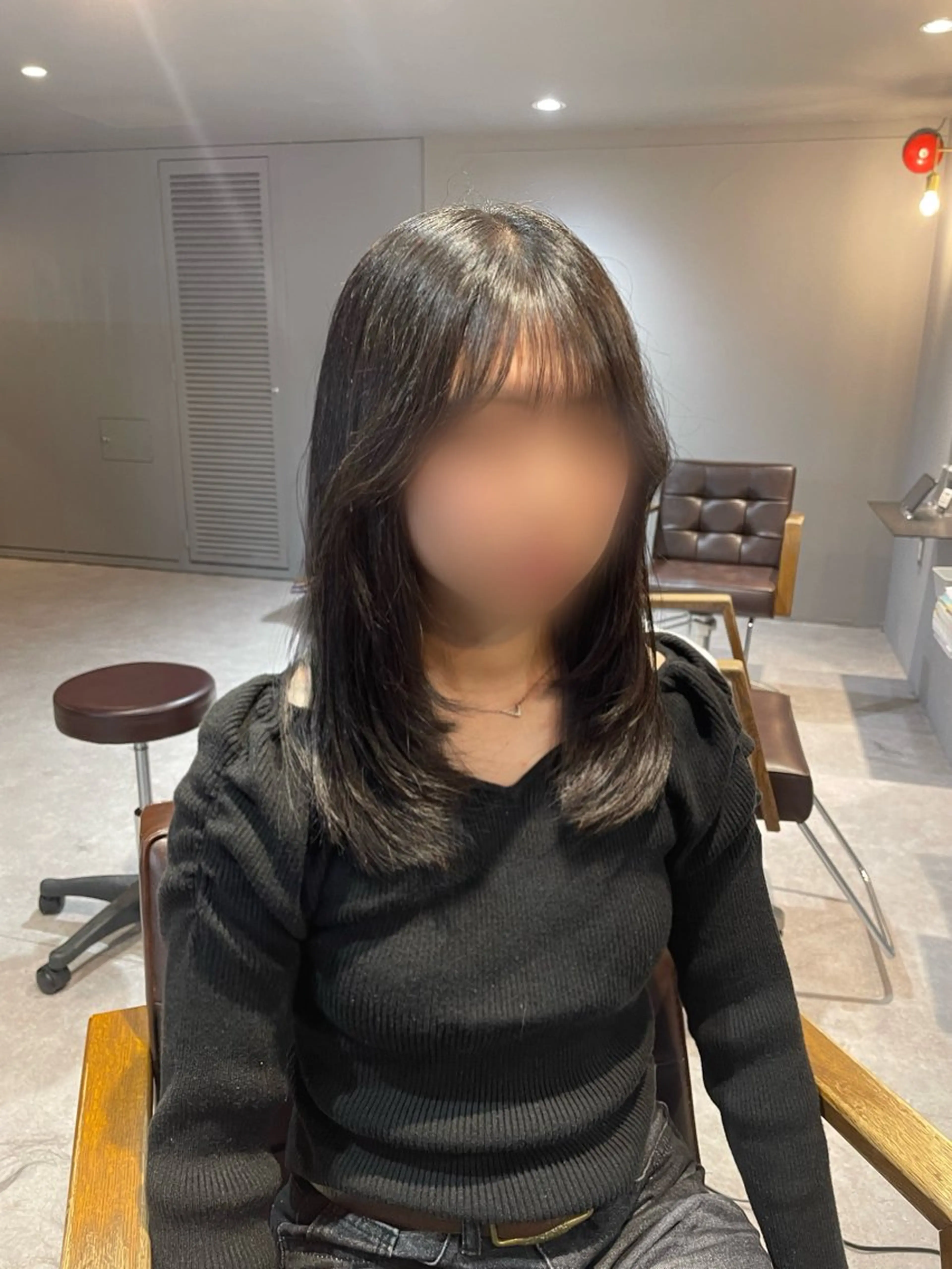 ミディアム デザインカット レイヤーカット カット ヘアカラー Mimi🎀 ブリーチなしＷカラーのヘアスタイル