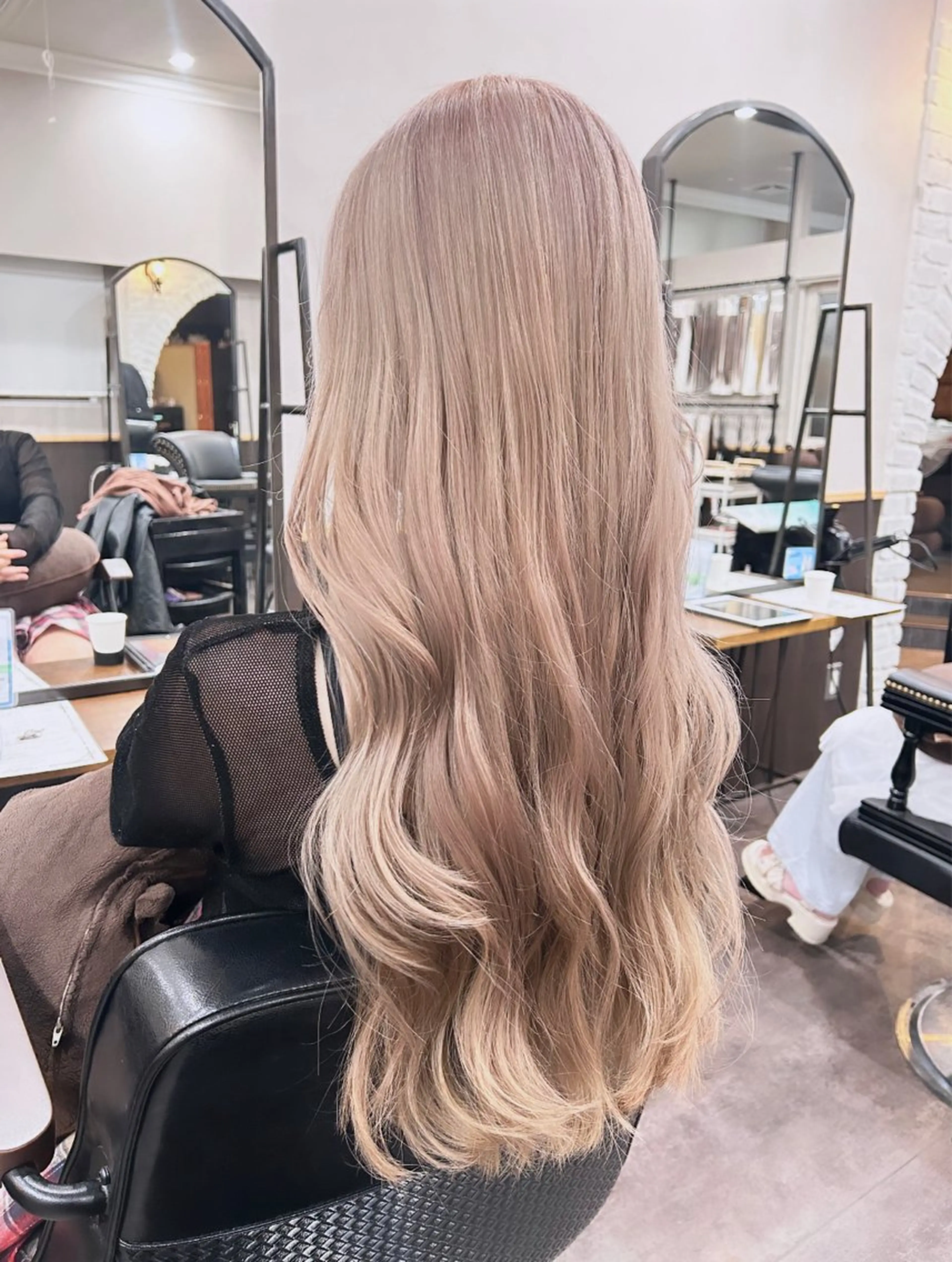 ロング カラー ヘアカラー トリートメント 🦄🩵YUNA 🩵🦄のヘアスタイル