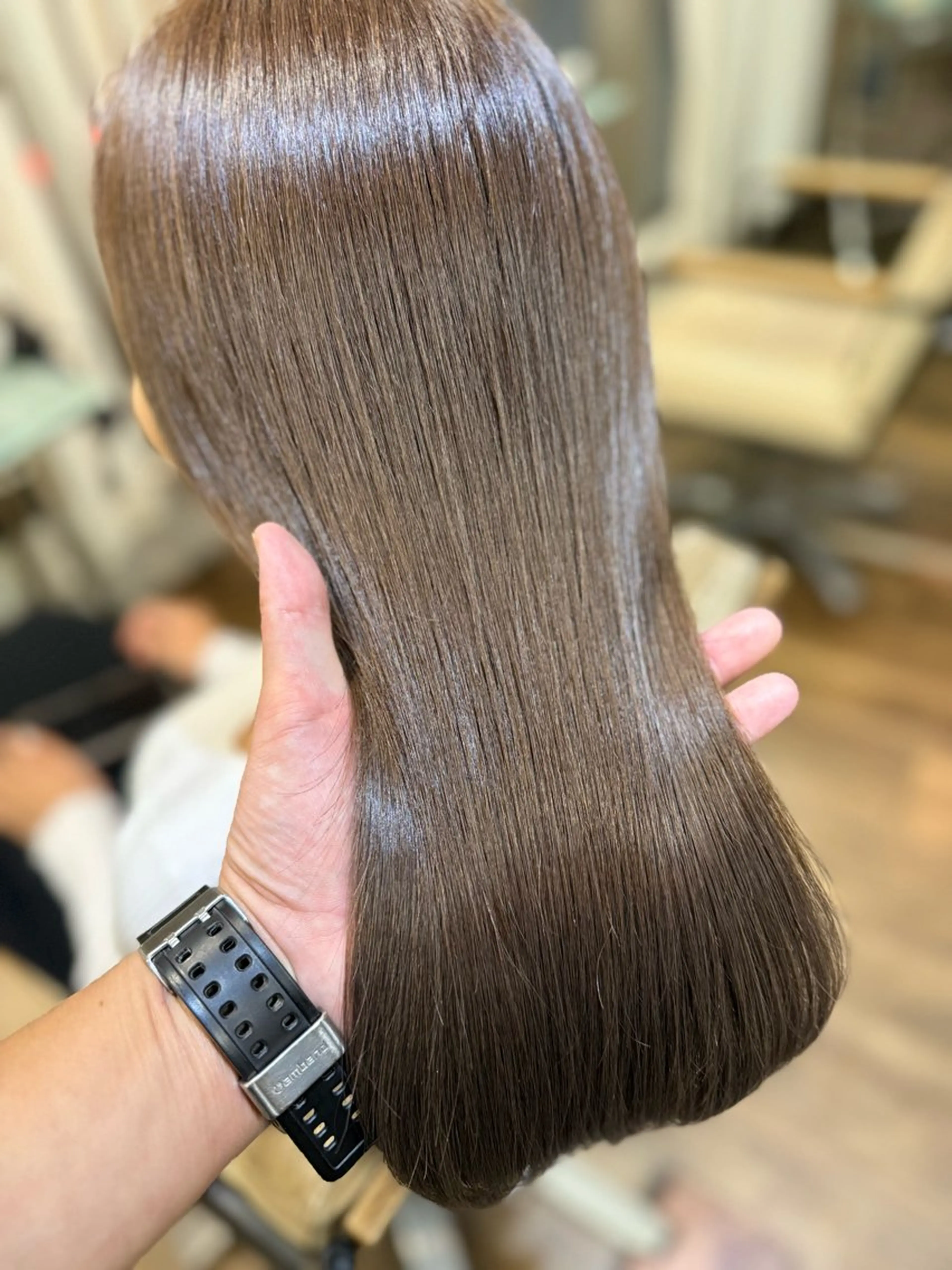 ミディアム カラー ヘアアレンジ ベージュカラー ミルクティーベージュ 髪質改善 トリートメント 酸熱トリートメント カット ヘアカラー トリートメント RecheRche【池袋】所属・👑指名率No.1 👑坂口飛翔のヘアスタイル