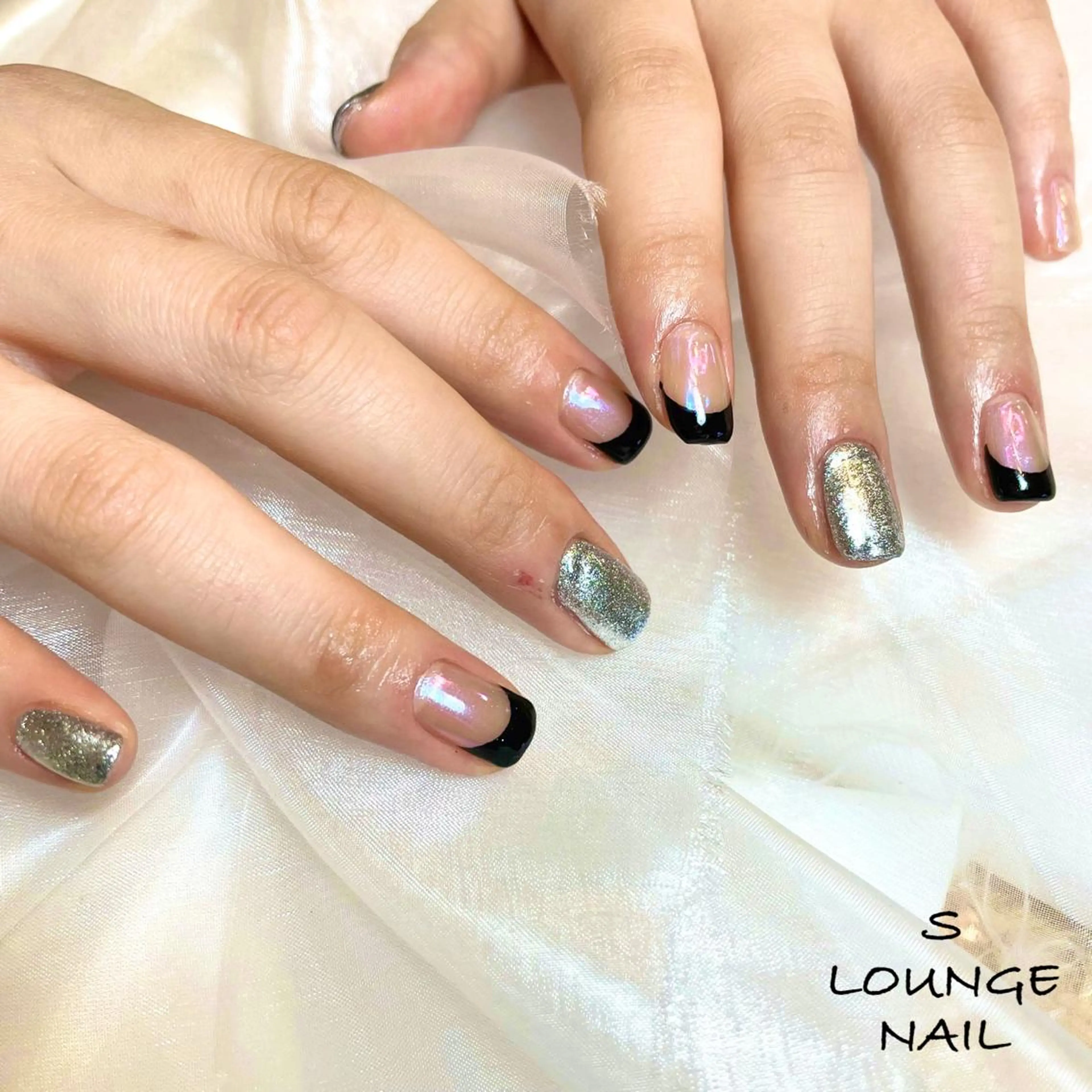 ネイル オーロラネイル フレンチネイル ハンドネイル フットネイル S LOUNGE NAIL所属・パーツたくさん🍓 SUMIのネイルデザイン