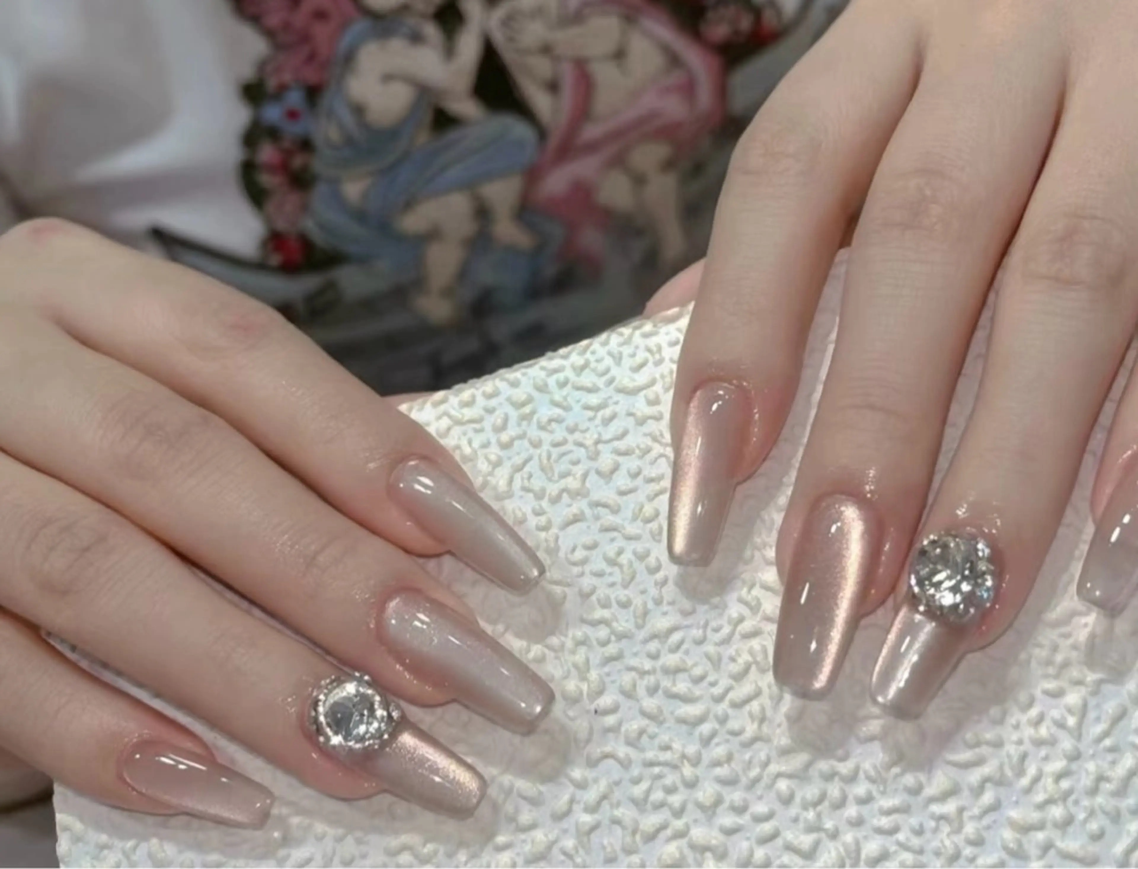 ネイル チークネイル 長さ出し フラワーネイル フレンチネイル ガーリー SunNail池袋駅 ワンホンネイルのネイルデザイン