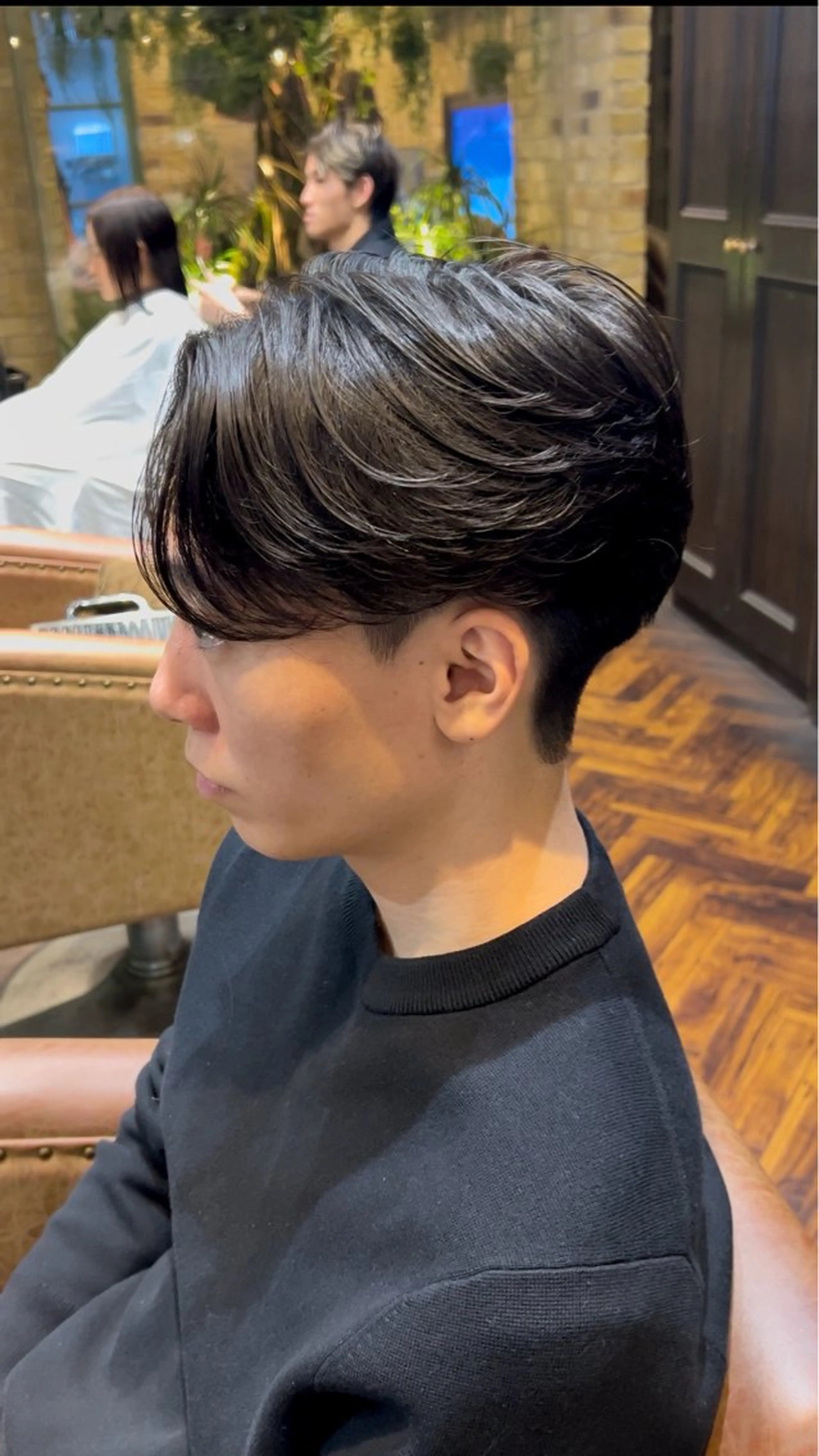 ショート カット パーマ モナン新宿所属・曲がる縮毛 フェザー ニュアンス  佐々木のヘアスタイル