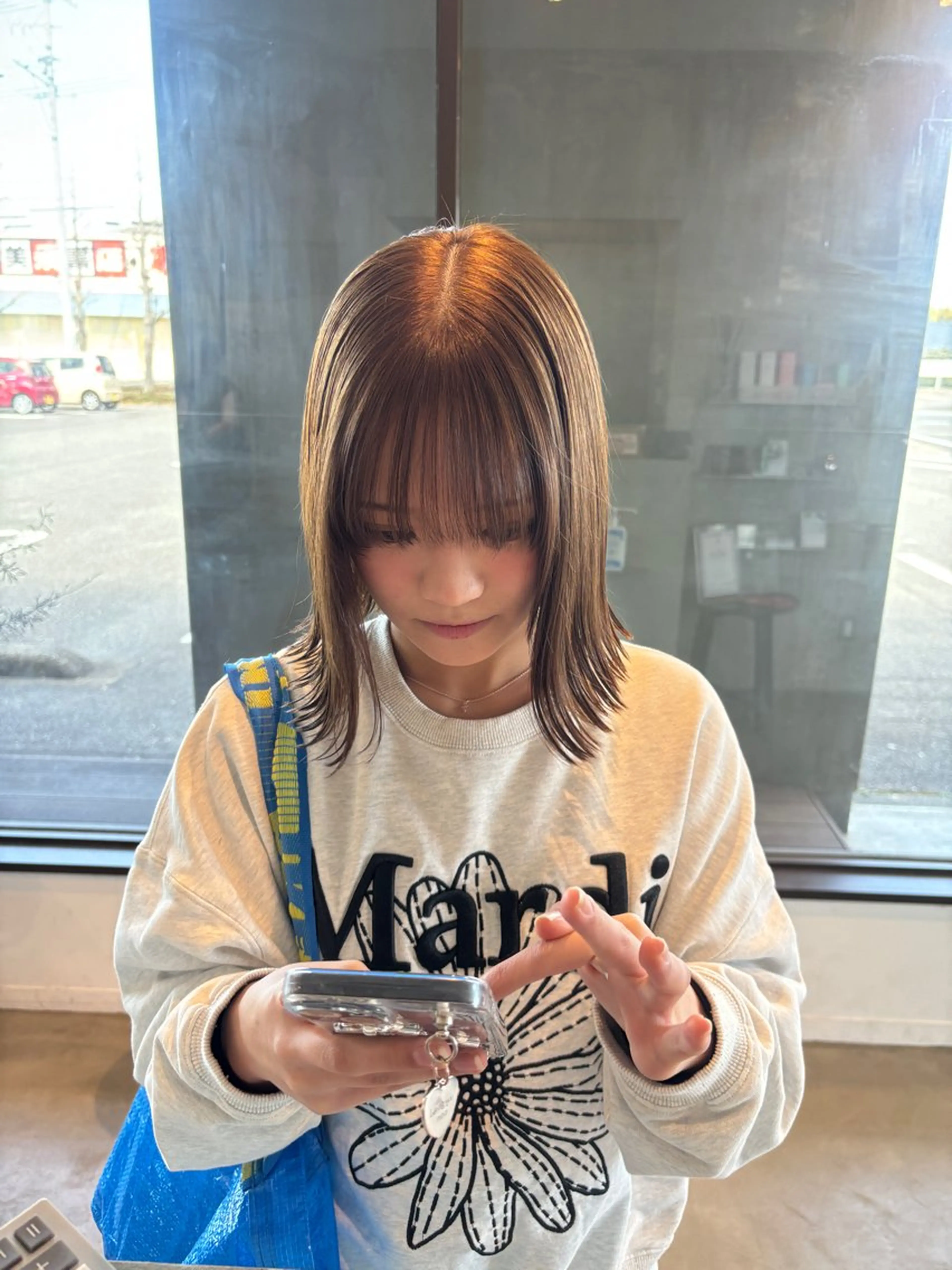 ミディアム カラー ベージュカラー ヘアカラー トリートメント 小木曽 里華のヘアスタイル