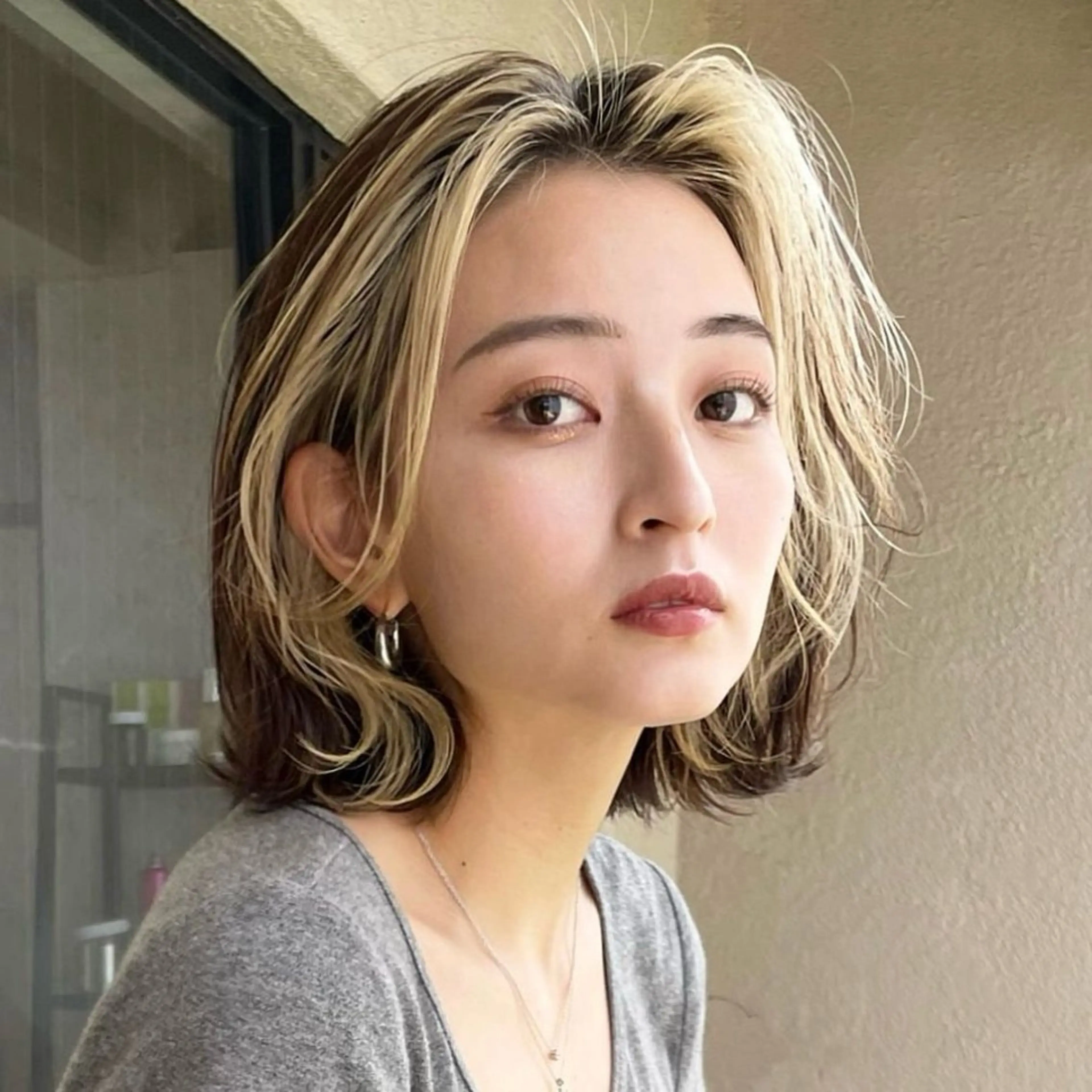 カラー 🌈艶ハイトーン🌈 心を込めます🤝涼介のヘアスタイル