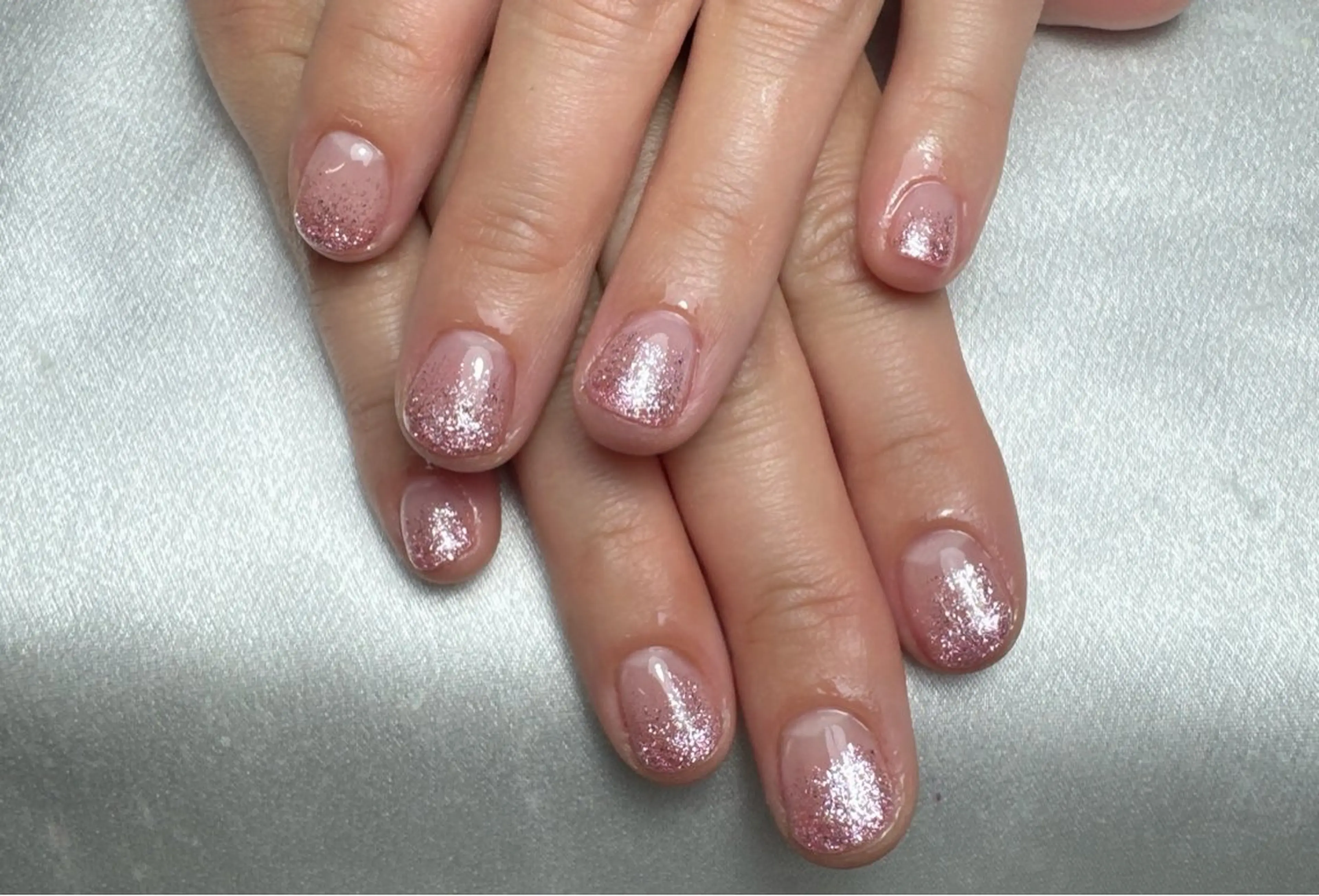 ネイル ハンドネイル LR.ONE リナのネイルデザイン