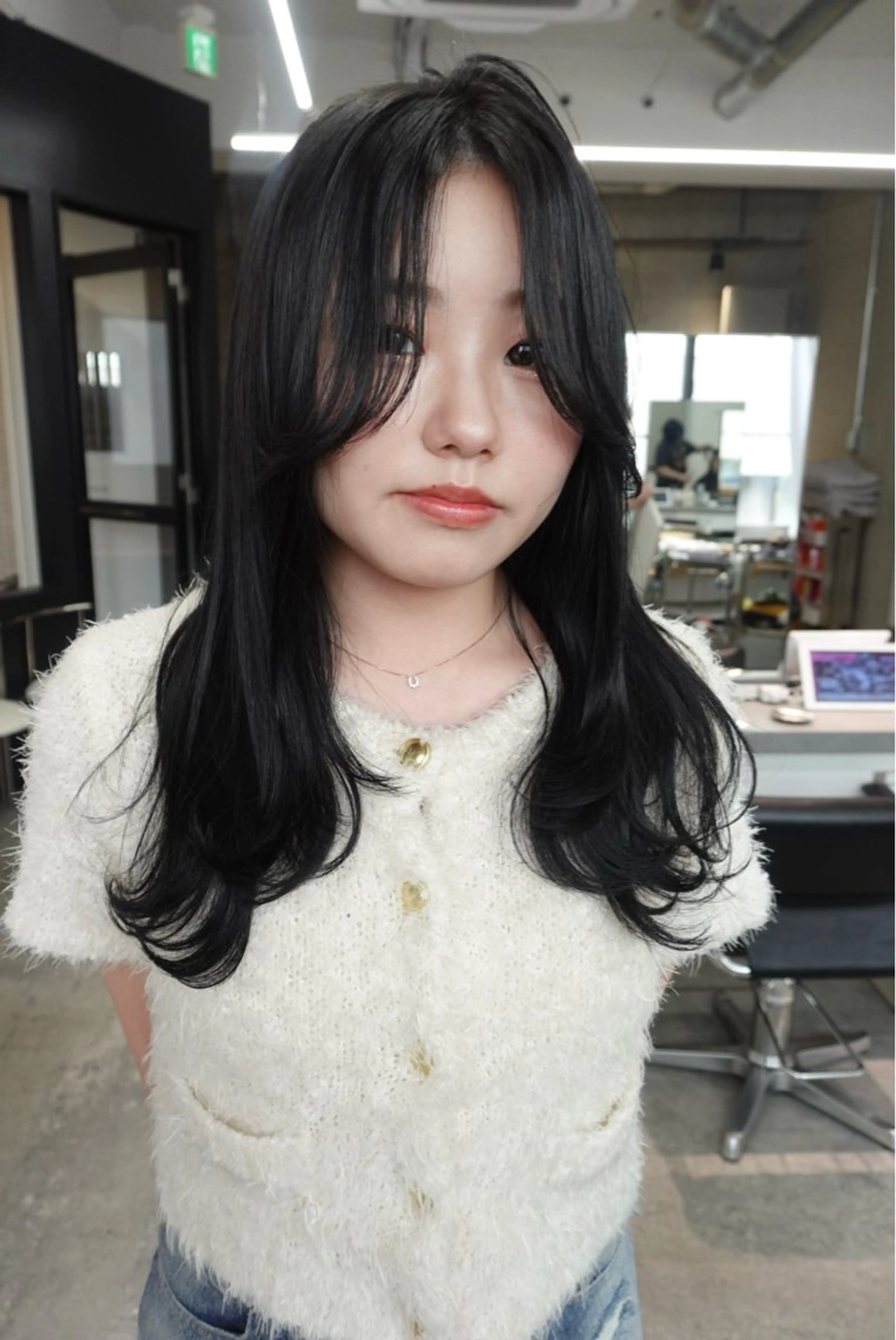 セミロング カット ヘアカラー トリートメント ✨ブリーチ/顔周り レイヤー¦YUKA✨のヘアスタイル