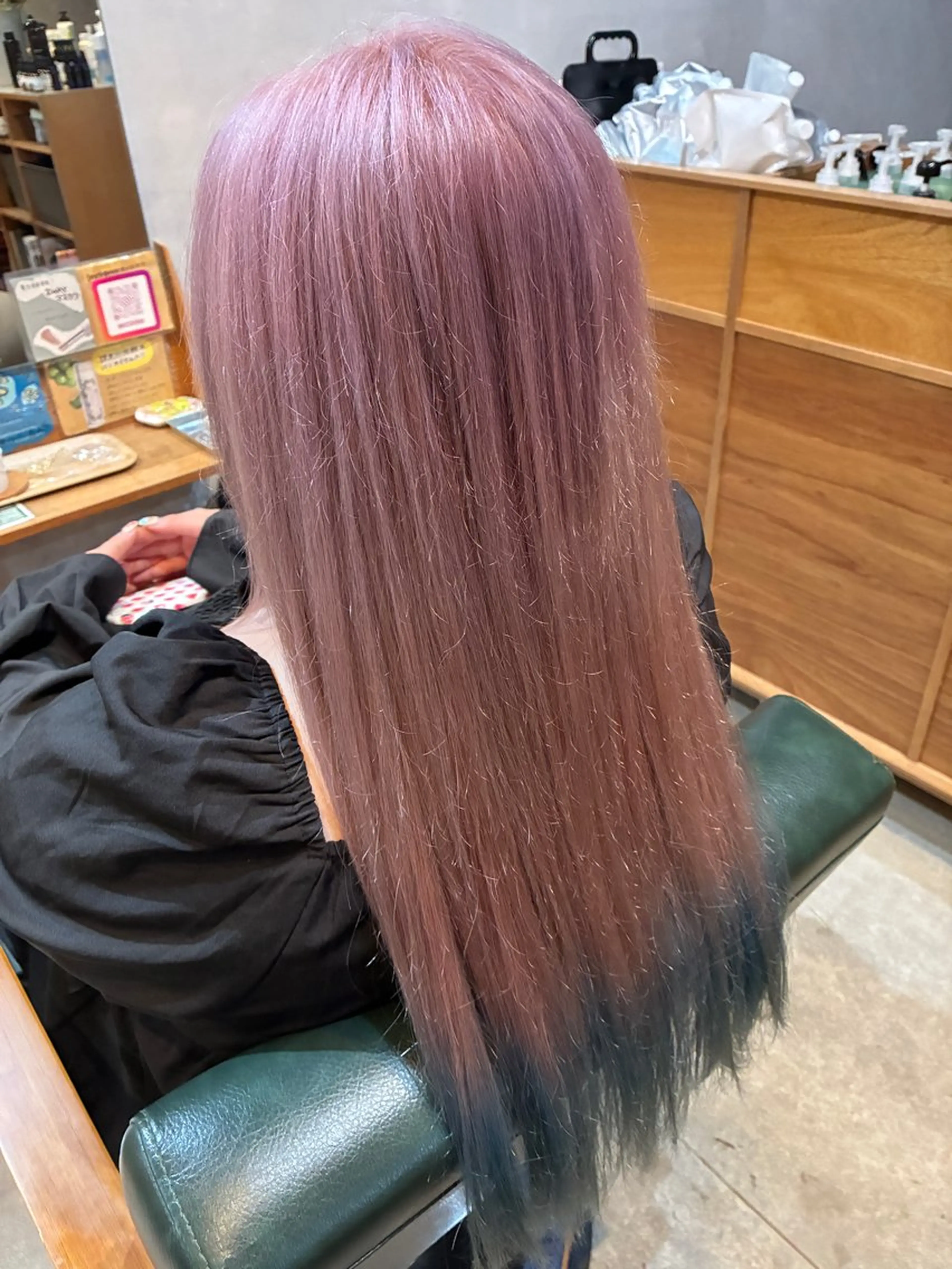 インナーカラー＋裾カラー＋シャンプーブロー💜✨️の写真