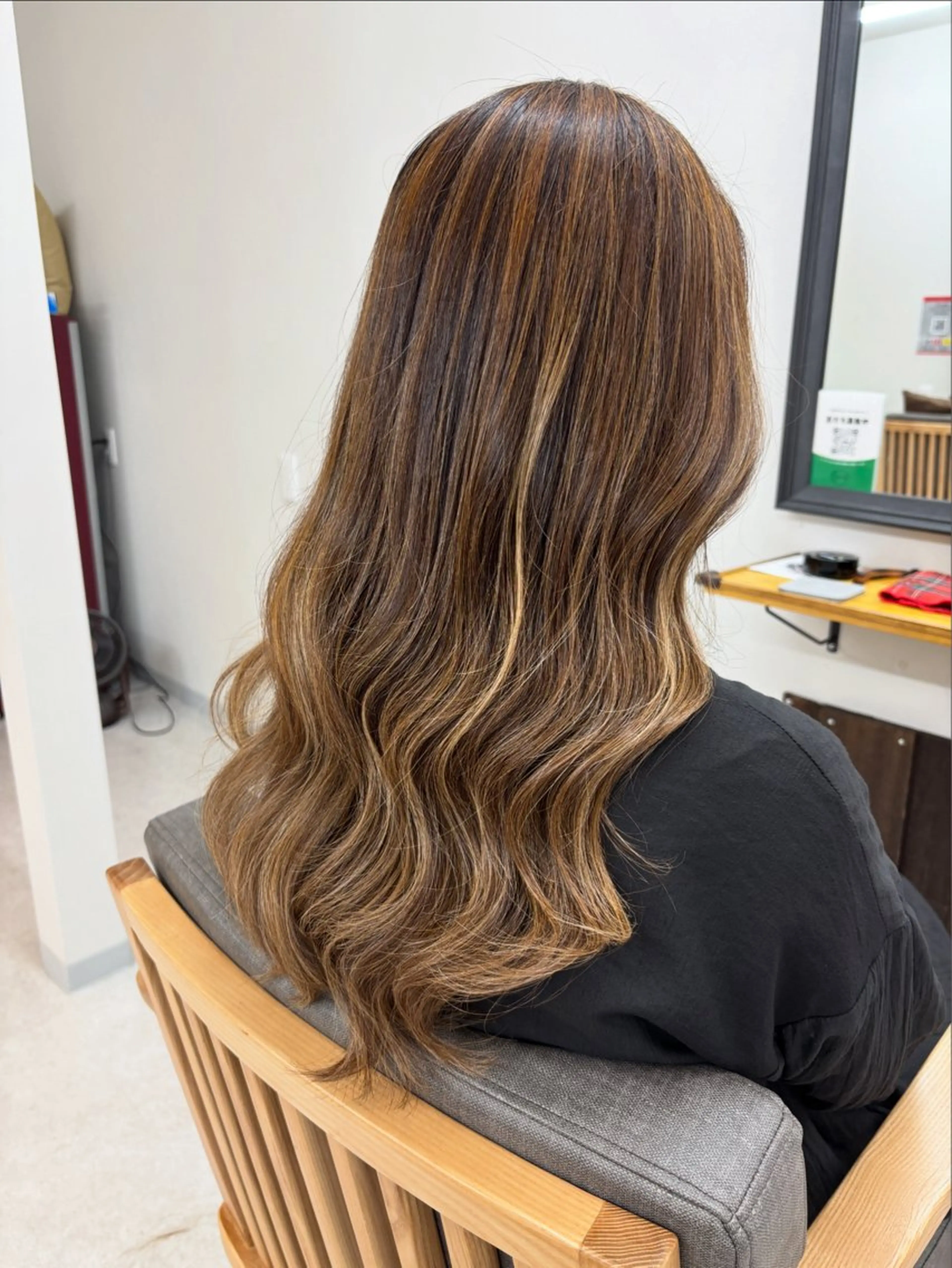 セミロング セミロングパーマ ハイライト 髪質改善 縮毛矯正 トリートメント カット ヘアカラー トリートメント 布施/髪質改善サロン conceptのヘアスタイル