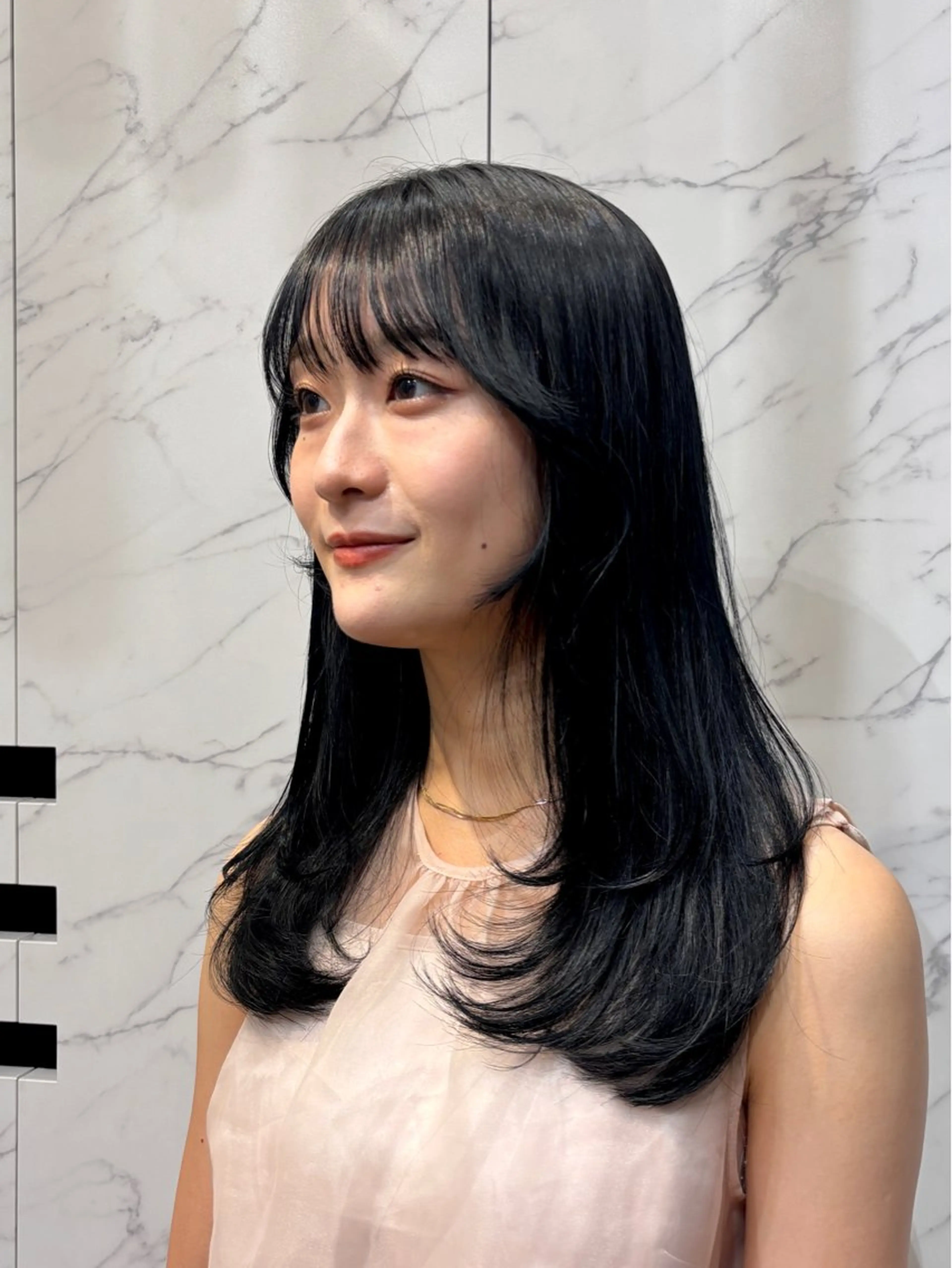 ロング レイヤーカット トリートメント カット トリートメント miu /透明感カラーのヘアスタイル