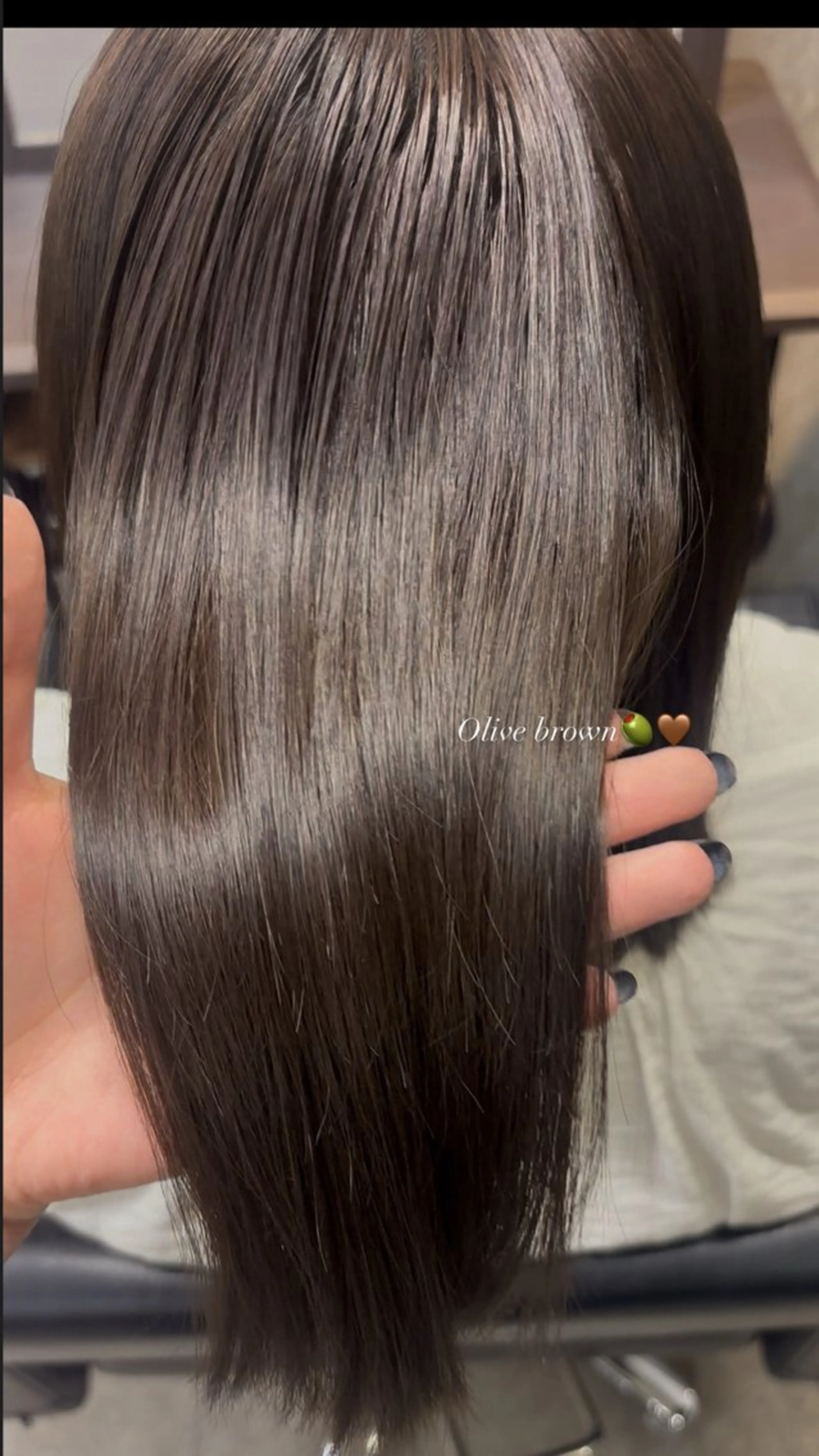 ミディアム カラー 川南 花恋のヘアスタイル