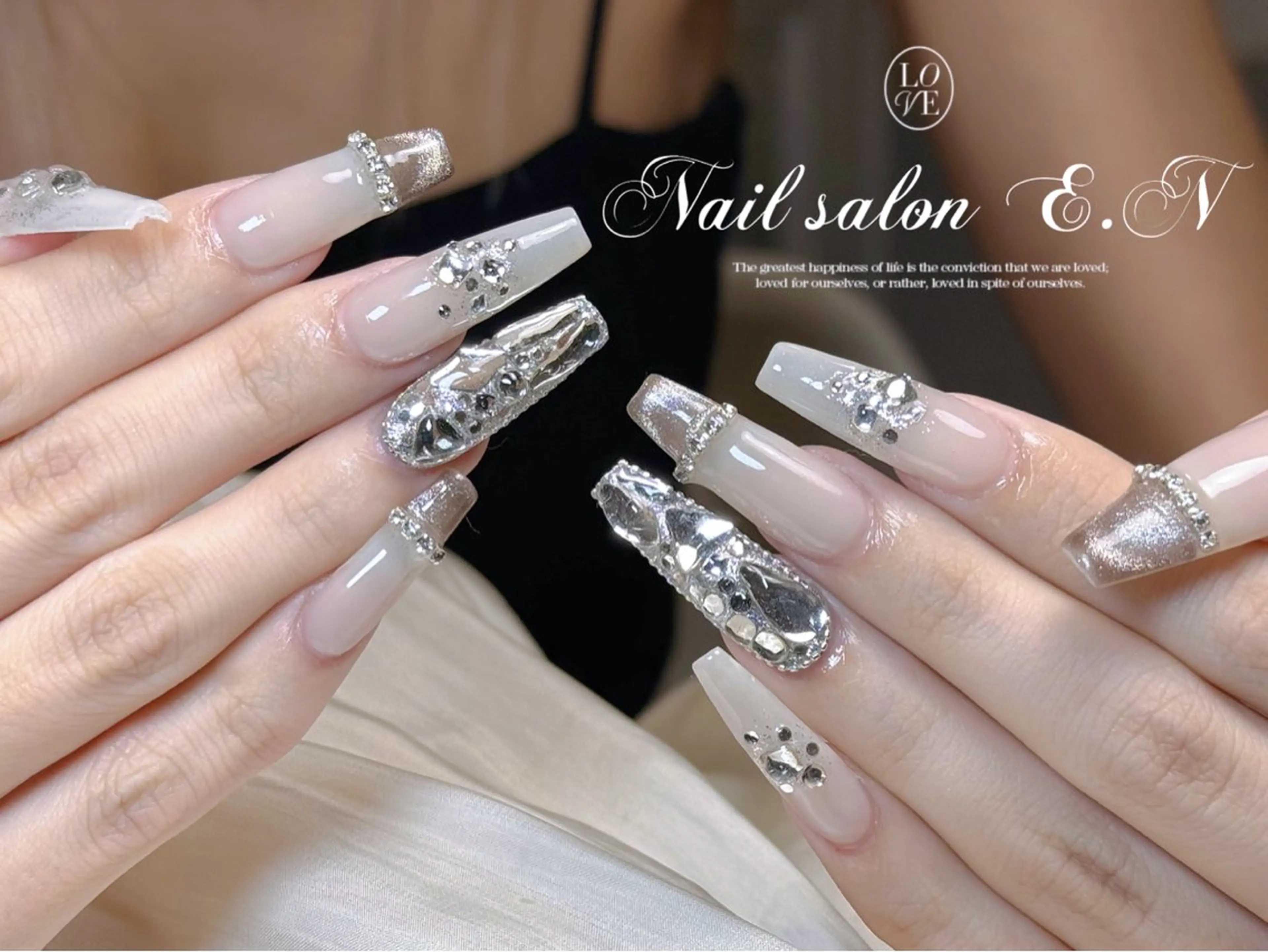 ネイル アートネイル オーロラネイル ガーリー キラキラネイル 韓国ネイル E.N🦋 長さ出し/持ち込みのネイルデザイン