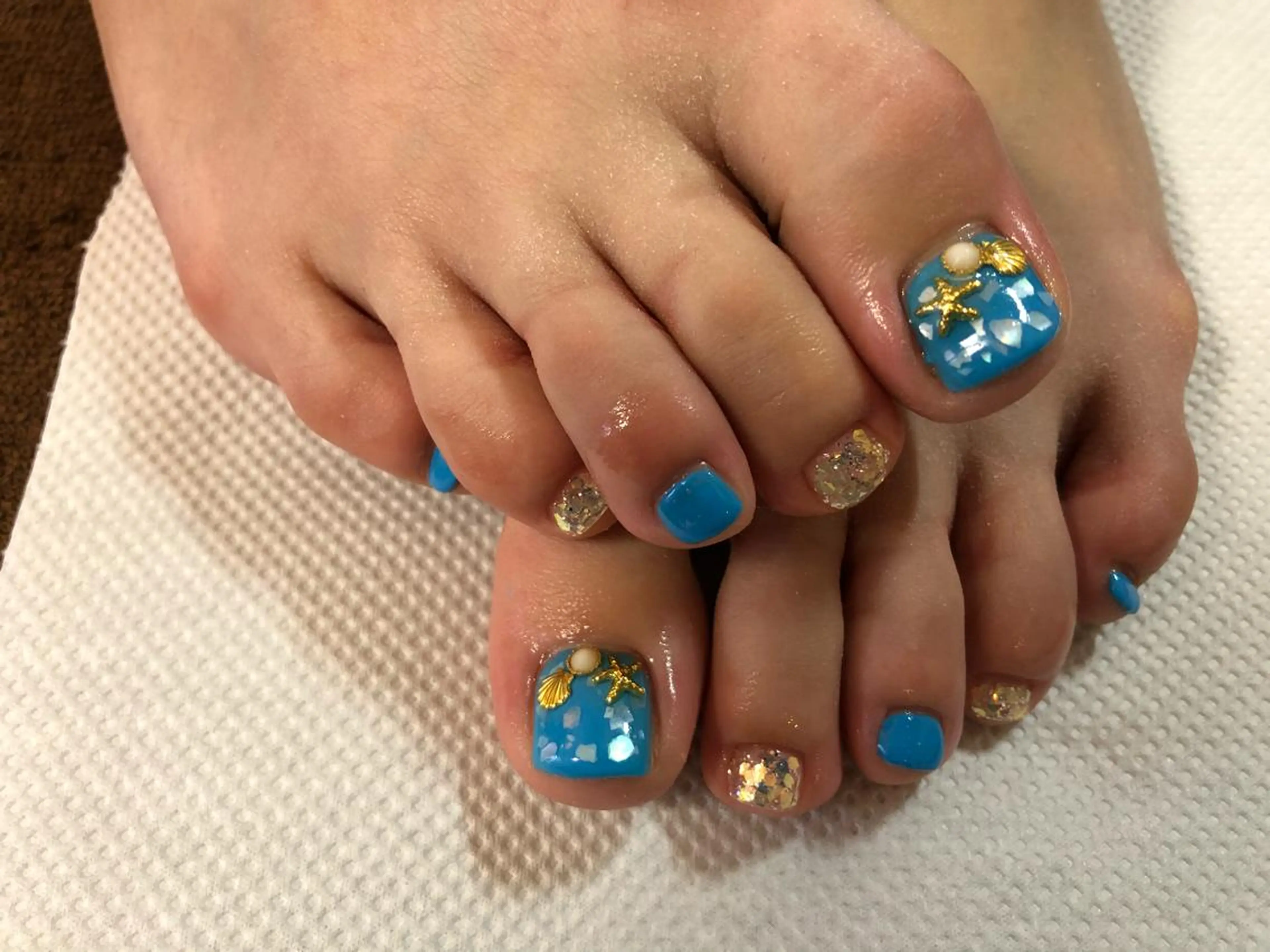 ネイル フットネイル emi ...の眉毛・アイブロウイメージ