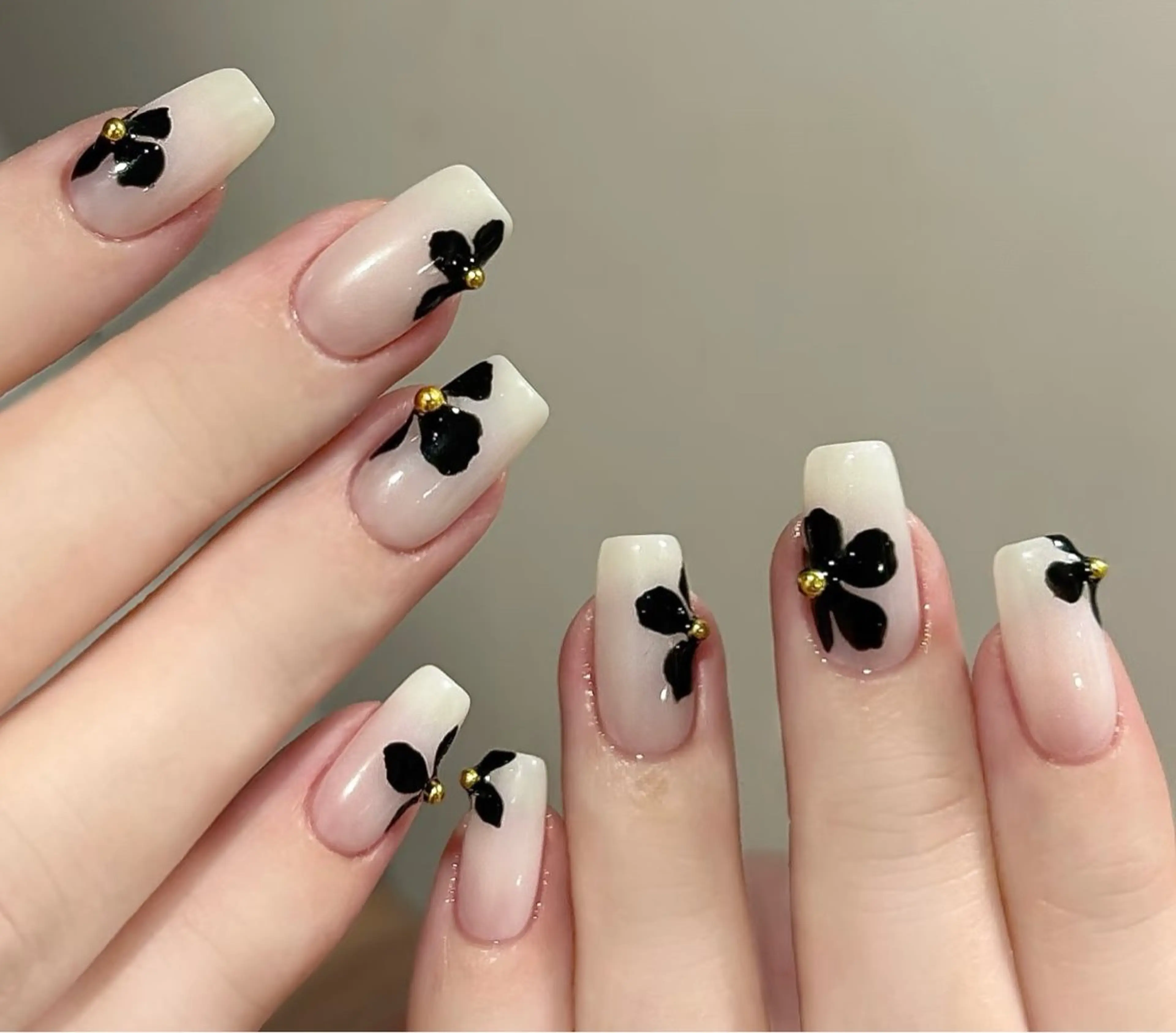 ネイル hello.nail所属・Horie 雪のネイルデザイン