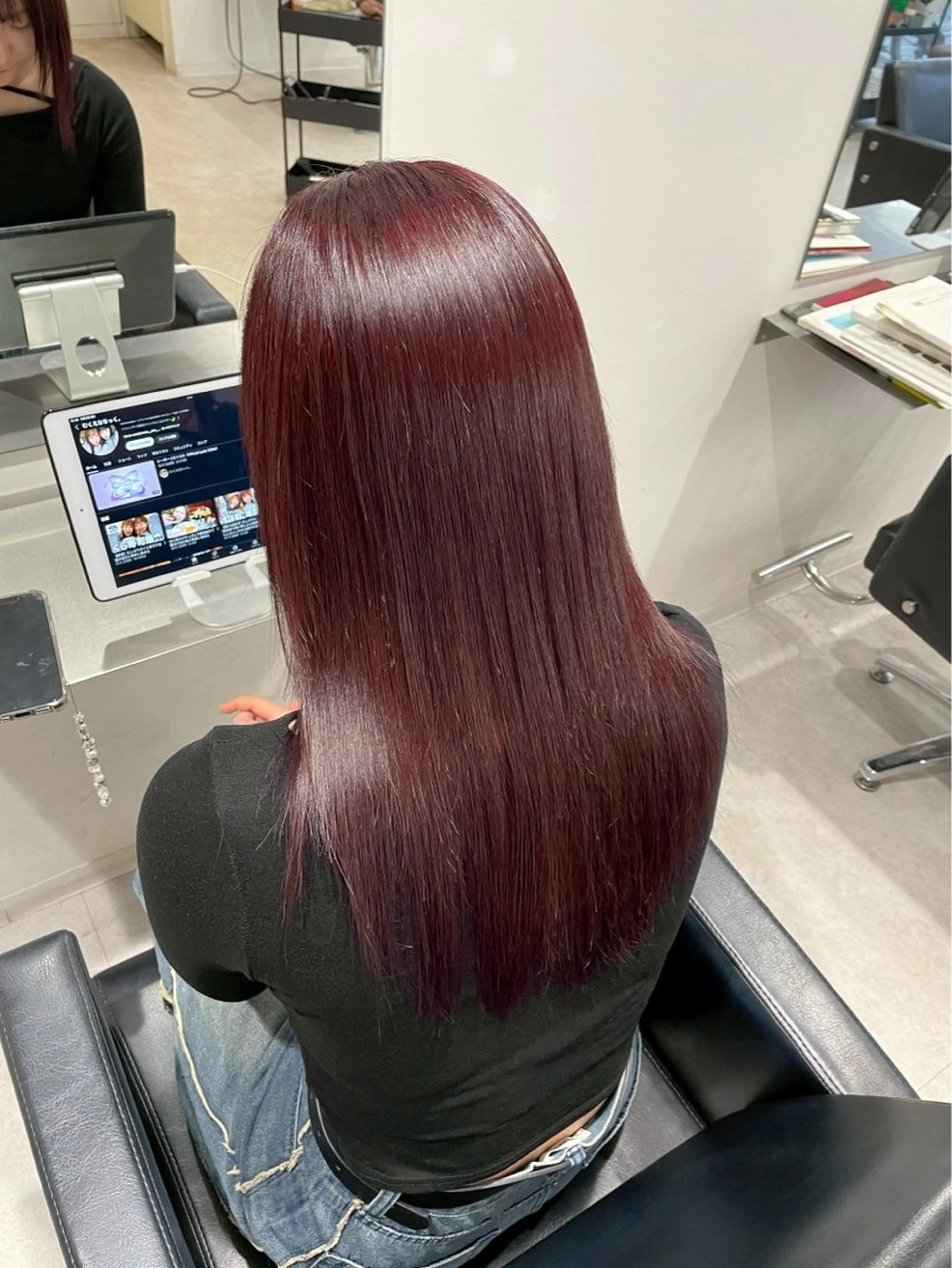 ミディアム カット ヘアカラー Kro ハイトーン×ブリーチのヘアスタイル